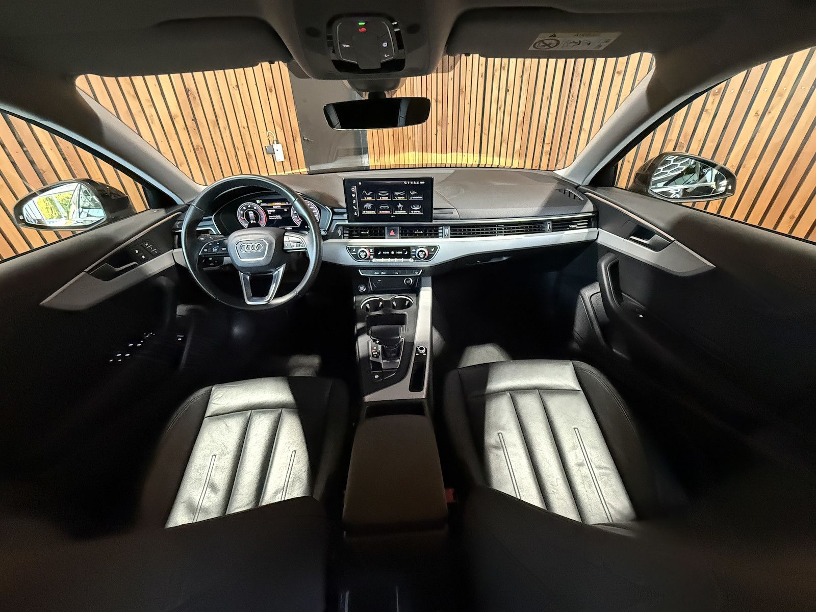 Fahrzeugabbildung Audi A4 Avant adv. TFSI *Navi*Kam*Virtual*Leder*ACC