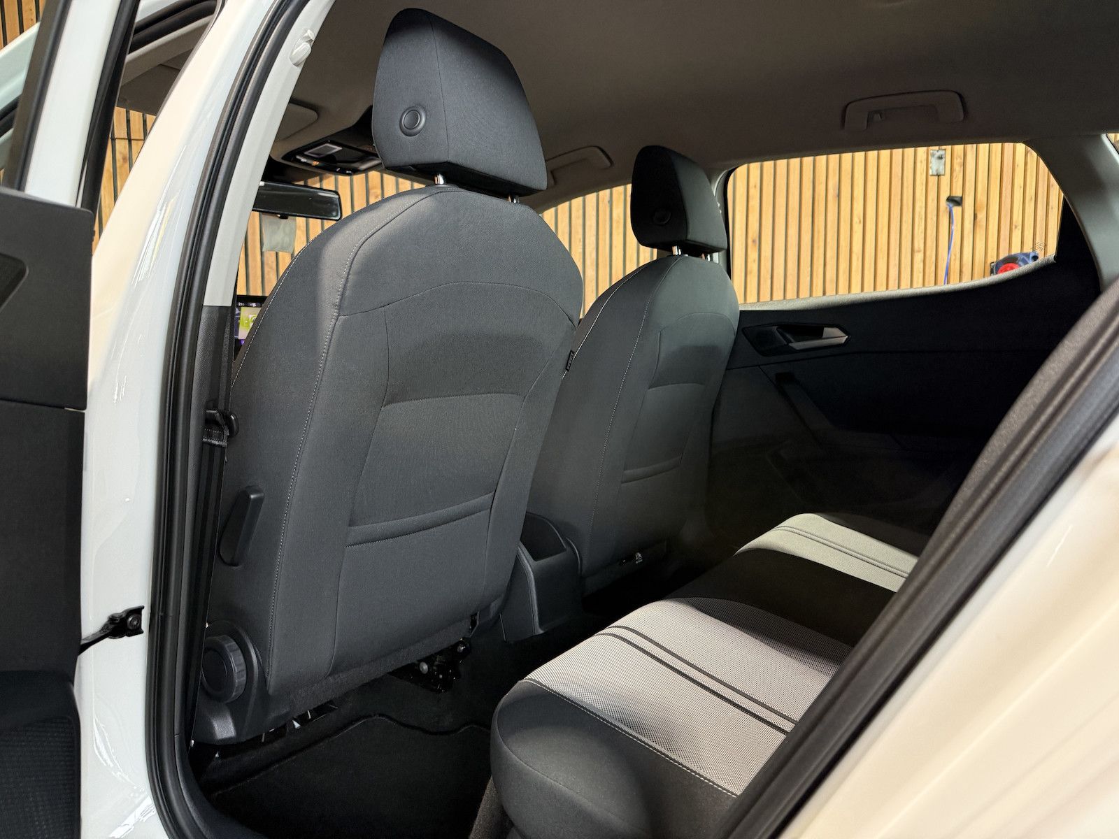Fahrzeugabbildung SEAT Leon TSI Limo Style *Navi*LED*Virtual*Tempo*PDC*