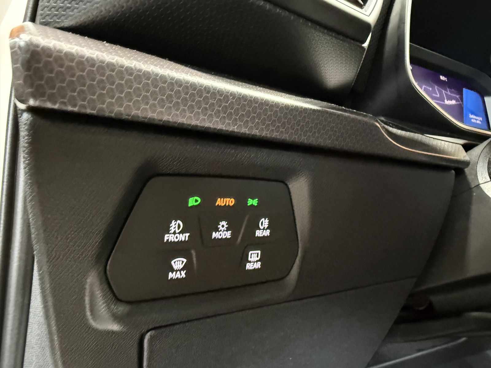 Fahrzeugabbildung SEAT Leon TSI Limo Style *Navi*LED*Virtual*Tempo*PDC*