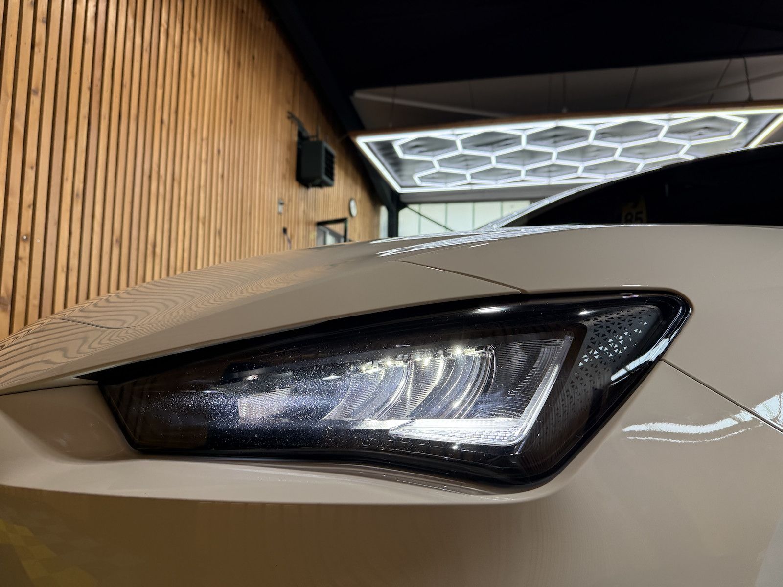 Fahrzeugabbildung SEAT Leon TSI Limo Style *Navi*LED*Virtual*Tempo*PDC*