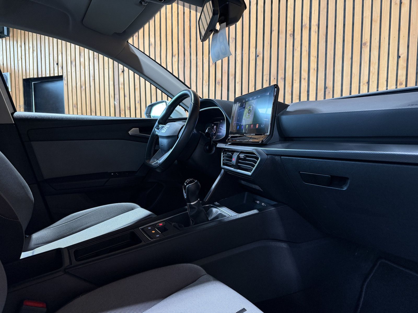 Fahrzeugabbildung SEAT Leon TSI Limo Style *Navi*LED*Virtual*Tempo*PDC*