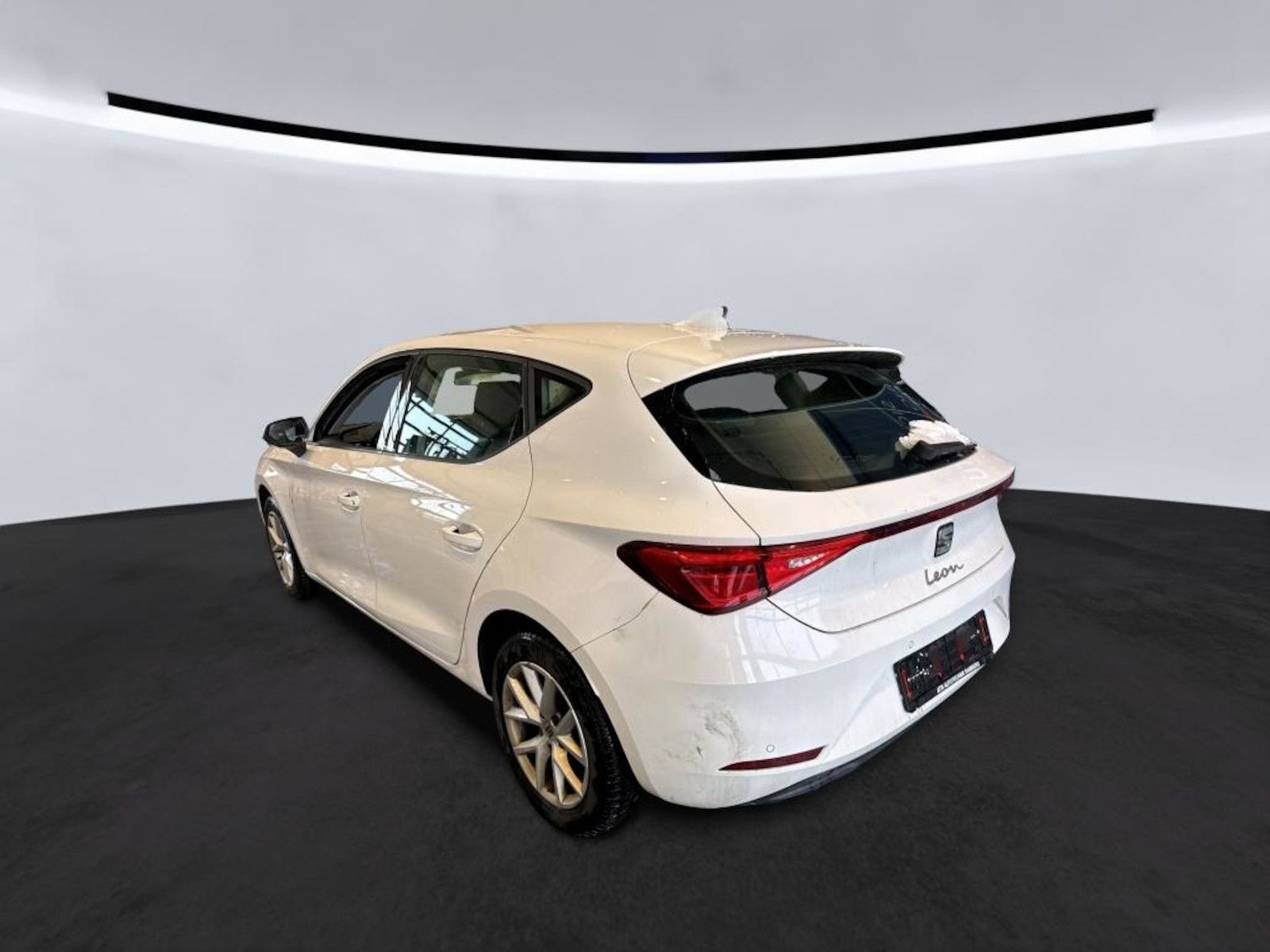 Fahrzeugabbildung SEAT Leon TSI Limo Style *Navi*LED*Virtual*Tempo*PDC*