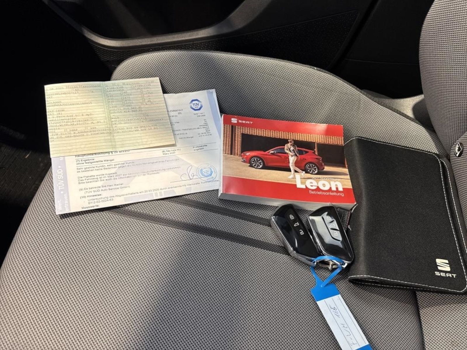 Fahrzeugabbildung SEAT Leon TSI Limo Style *Navi*LED*Virtual*Tempo*PDC*