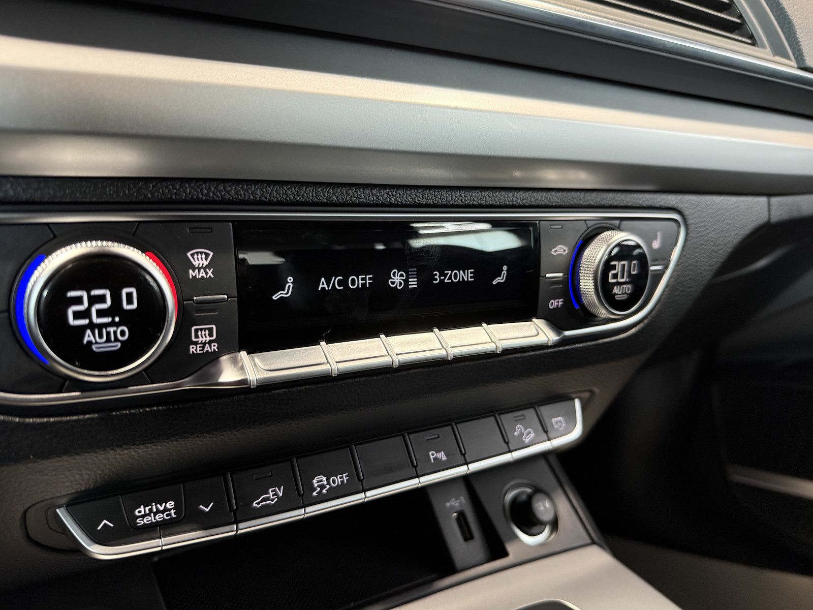 Fahrzeugabbildung Audi Q5 50 TFSIe quattro *Navi*AHK*B&O*ACC*Virtual