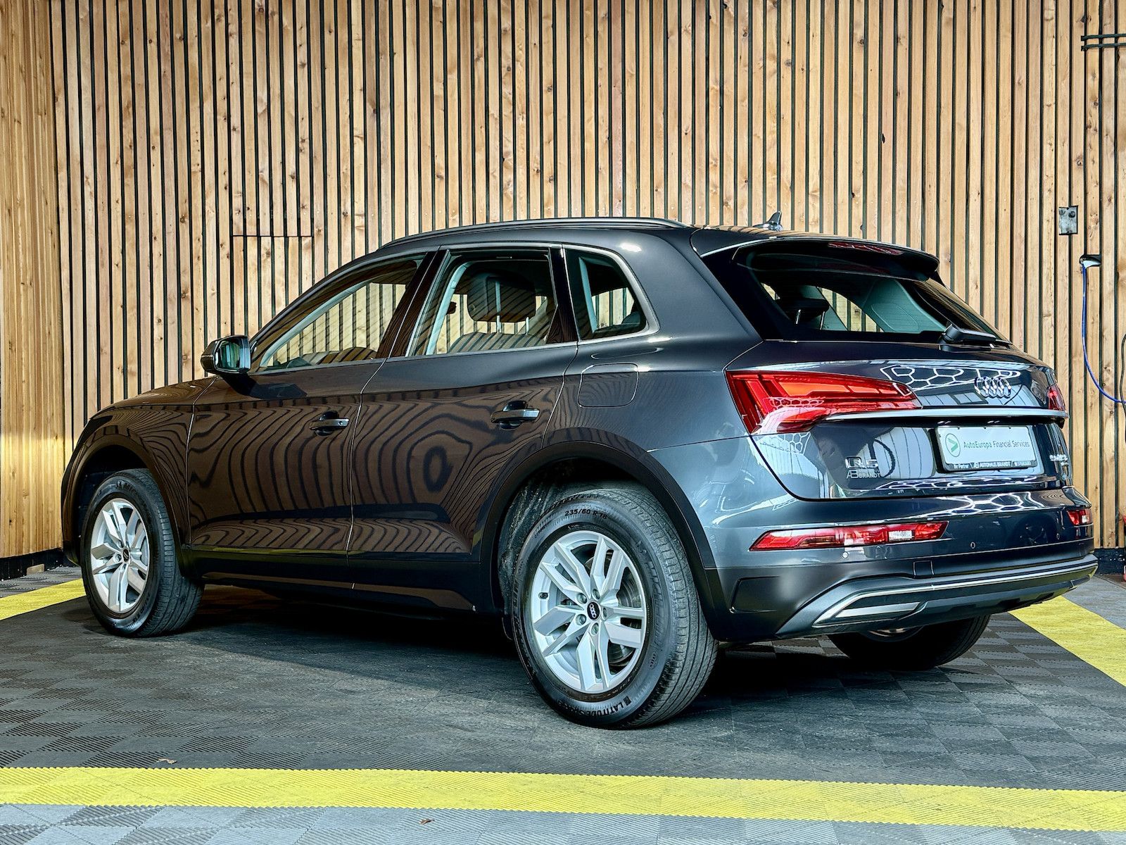 Fahrzeugabbildung Audi Q5 50 TFSIe quattro *Navi*AHK*B&O*ACC*Virtual