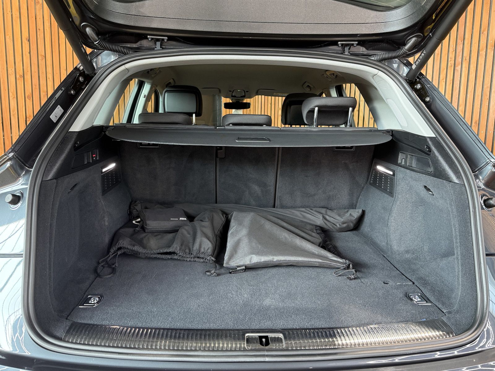 Fahrzeugabbildung Audi Q5 50 TFSIe quattro *Navi*AHK*B&O*ACC*Virtual