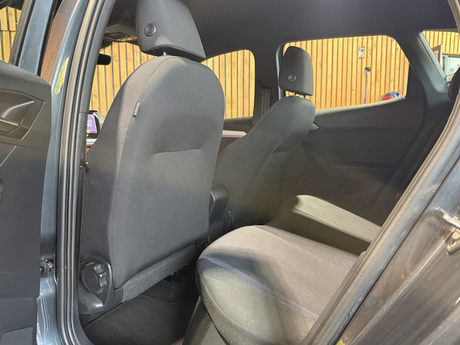 Fahrzeugabbildung SEAT Arona 1,0TSI FR-Line Navi*App*Kamera*ACC*Keyless