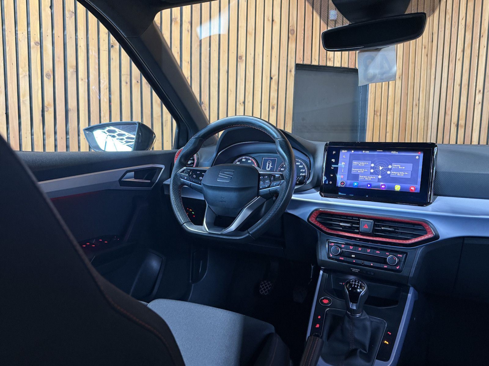 Fahrzeugabbildung SEAT Arona 1,0TSI FR-Line Navi*App*Kamera*ACC*Keyless
