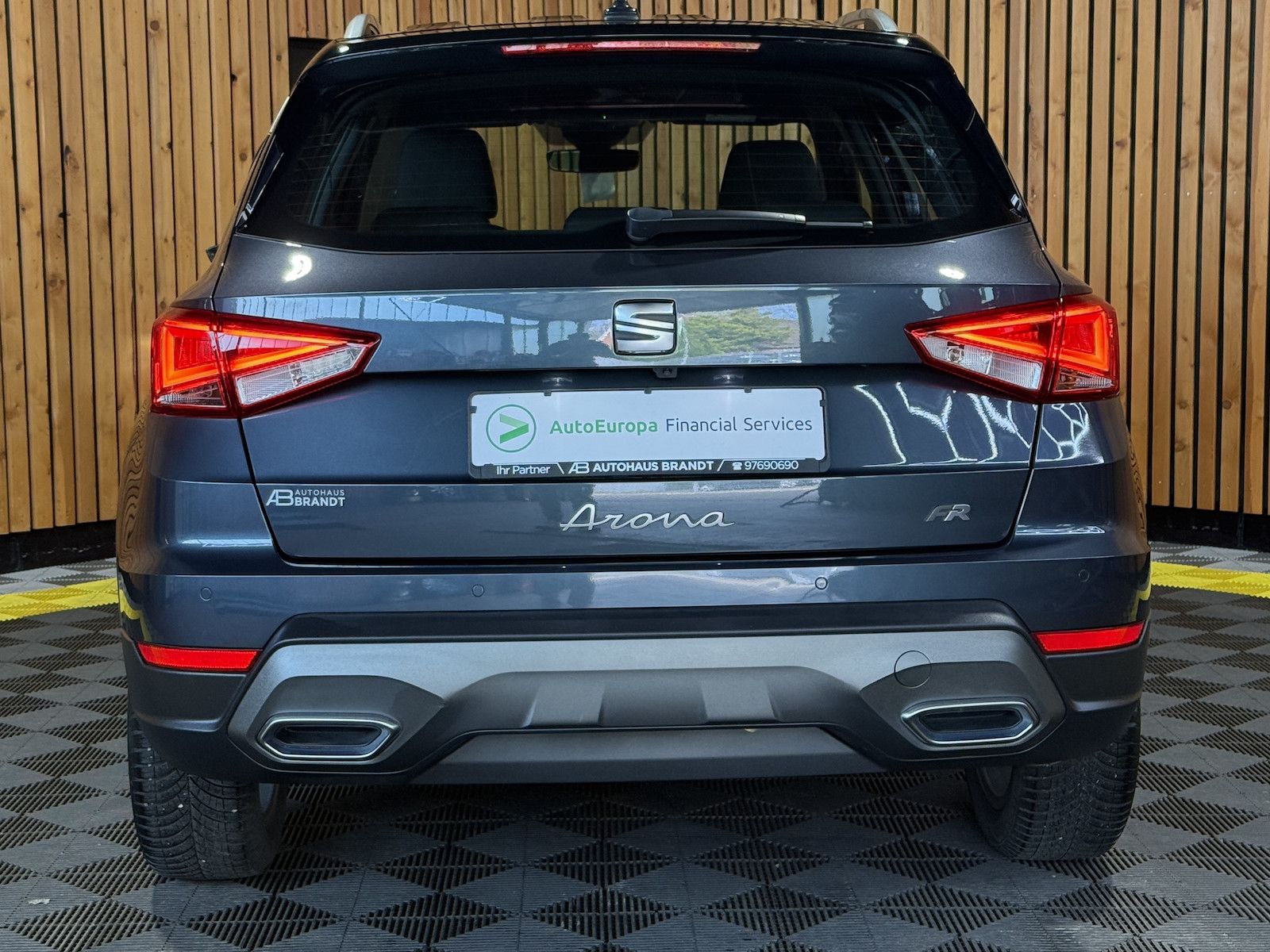 Fahrzeugabbildung SEAT Arona 1,0TSI FR-Line Navi*App*Kamera*ACC*Keyless