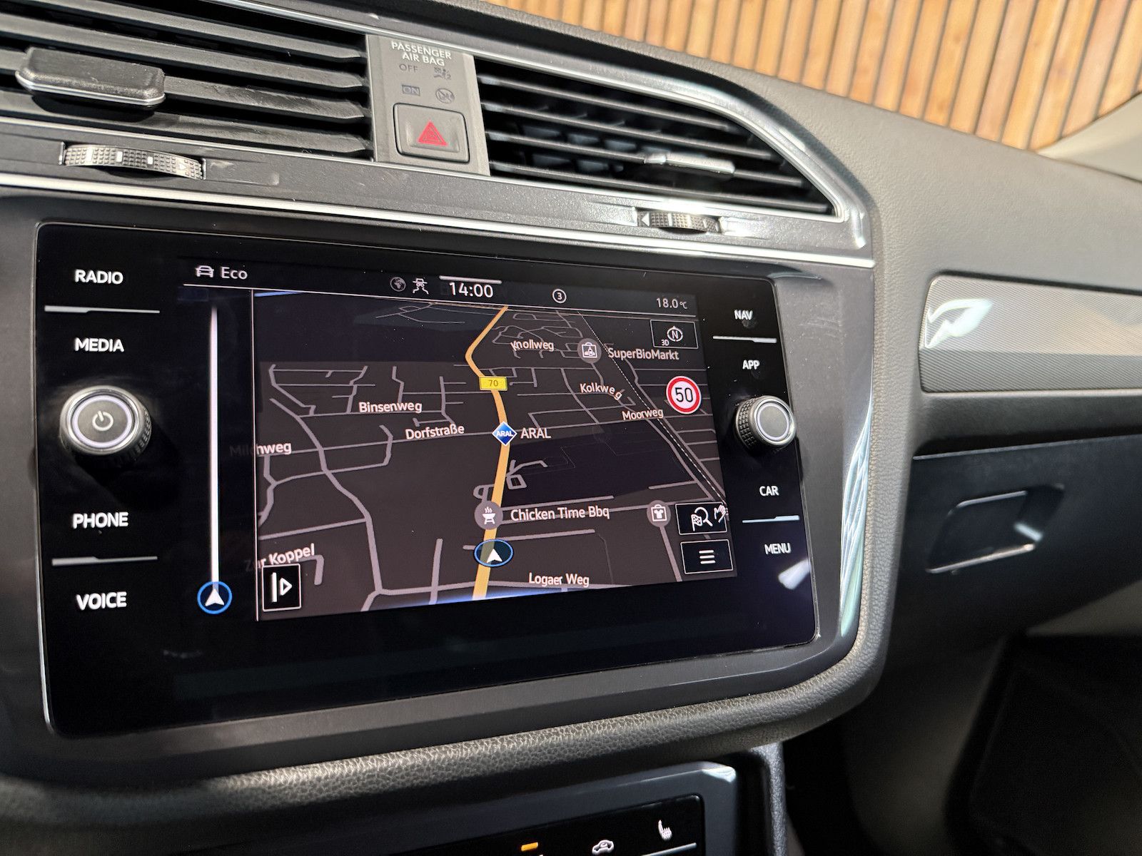 Fahrzeugabbildung Volkswagen Tiguan Allspace 2,0TDI 4M 7-Sitzer*Navi*AHK*LED