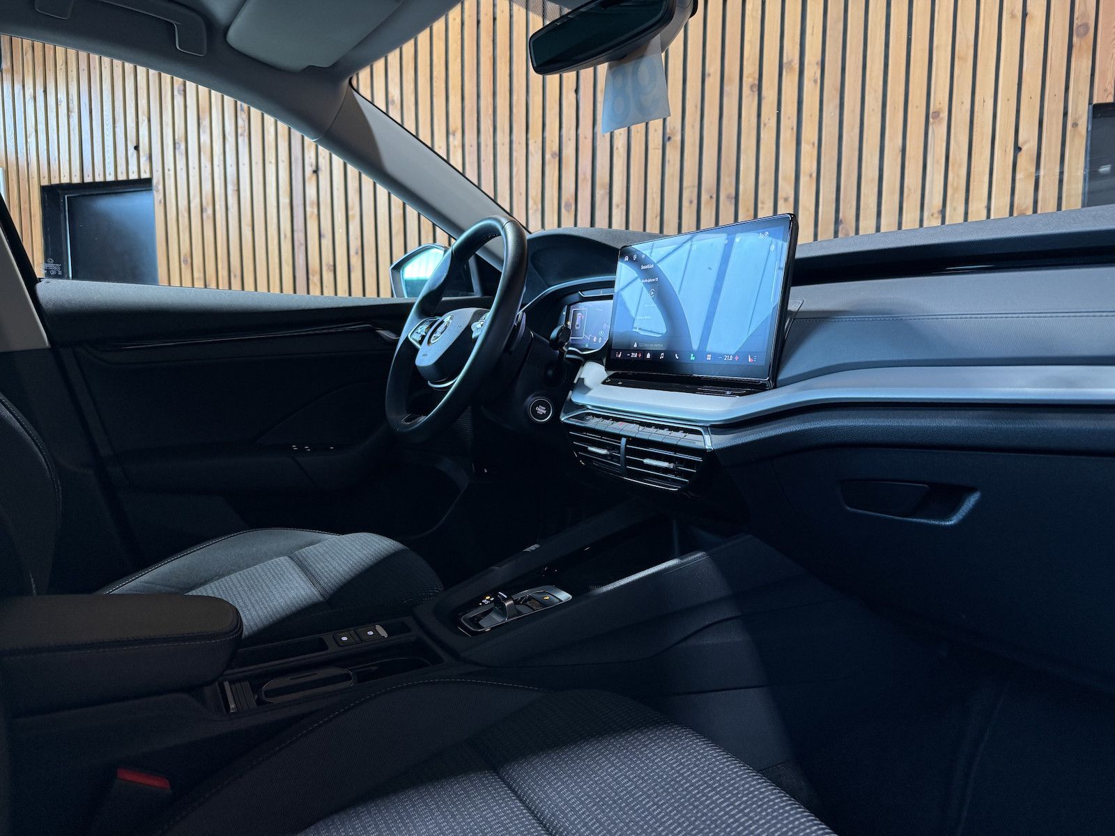 Fahrzeugabbildung SKODA Octavia Combi Selec. 2,0 TDI DSG *Navi*LED*Keyl.