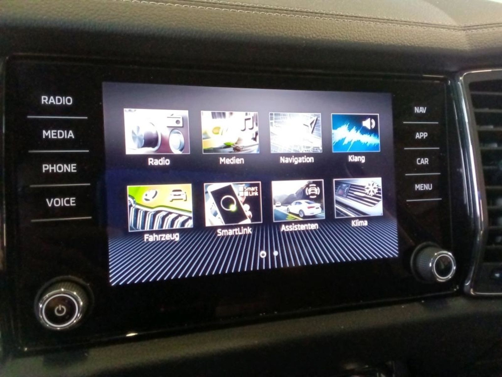 Fahrzeugabbildung SKODA Kodiaq 2,0 TDI DSG *Navi*LED*AHK*Virtual*ACC*