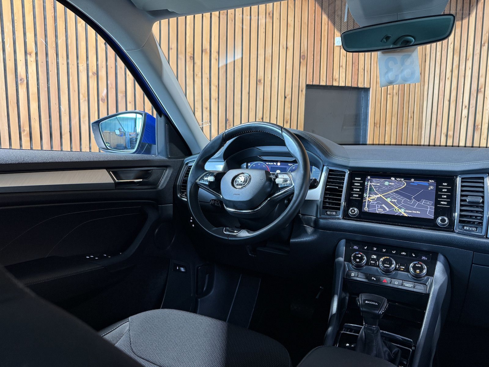Fahrzeugabbildung SKODA Kodiaq 2,0 TDI DSG *Navi*LED*AHK*Virtual*ACC*