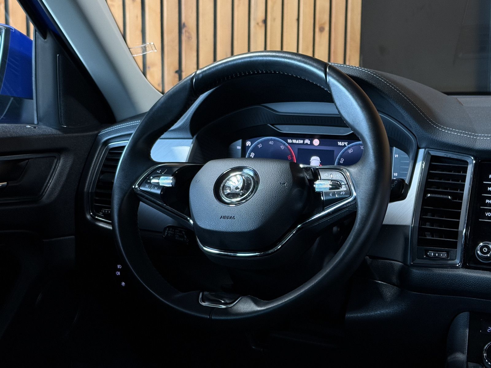Fahrzeugabbildung SKODA Kodiaq 2,0 TDI DSG *Navi*LED*AHK*Virtual*ACC*
