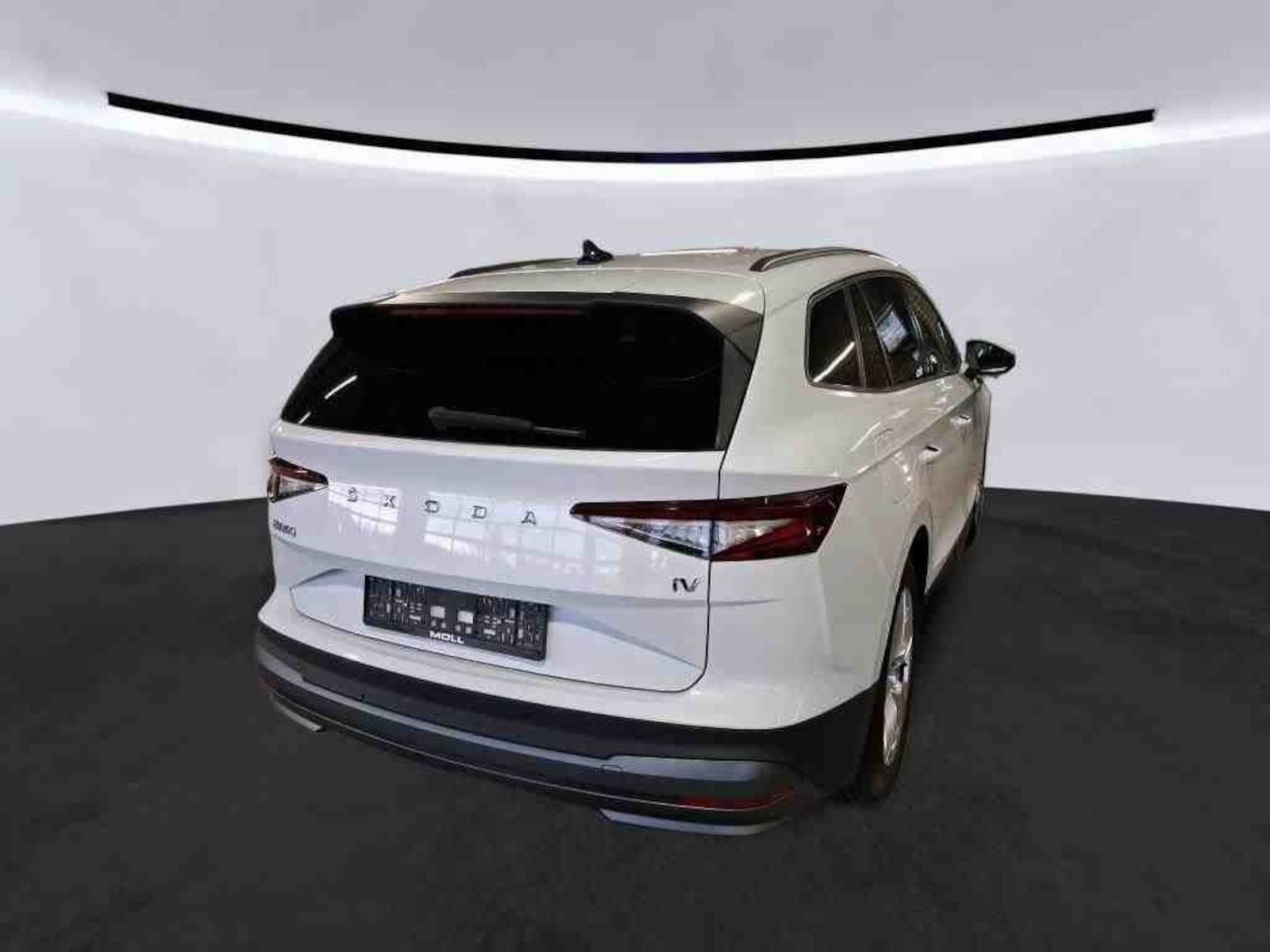 Fahrzeugabbildung SKODA Enyaq 50 Loft *Navi*ACC*Kam**Keyless*Ambiente