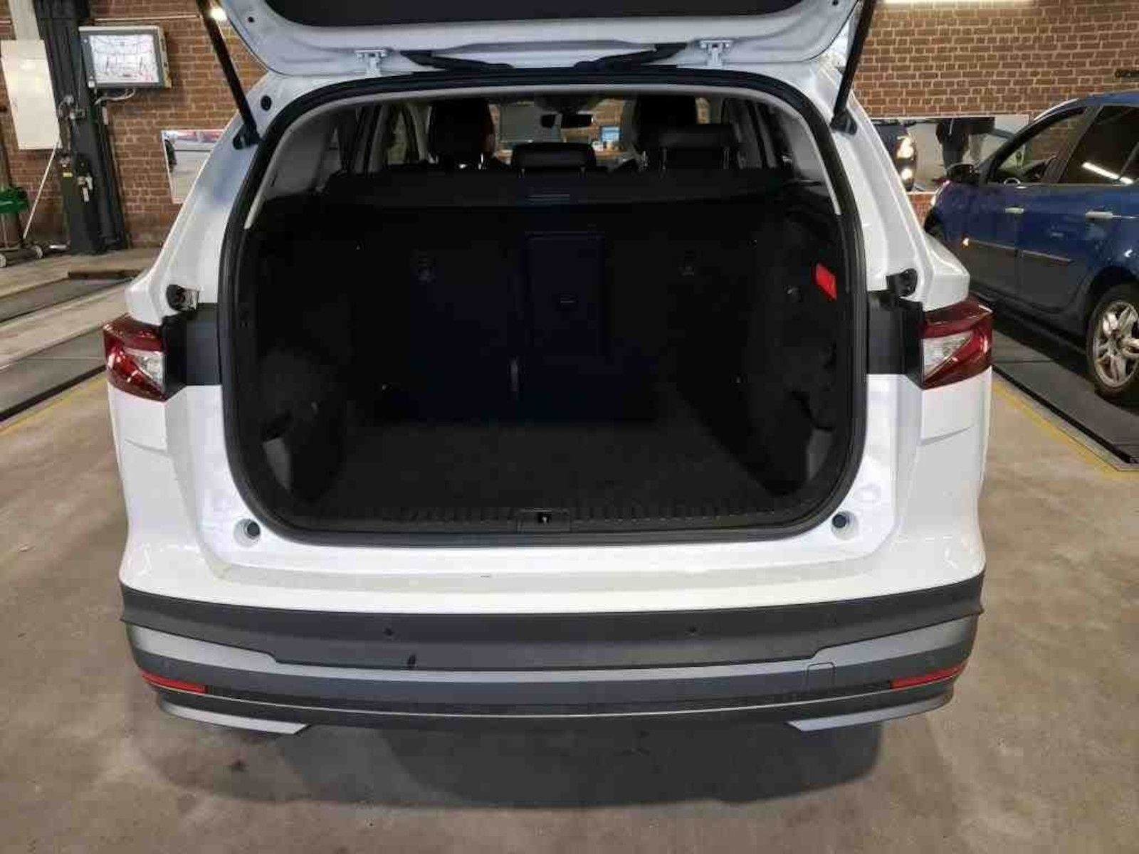 Fahrzeugabbildung SKODA Enyaq 50 Loft *Navi*ACC*Kam**Keyless*Ambiente