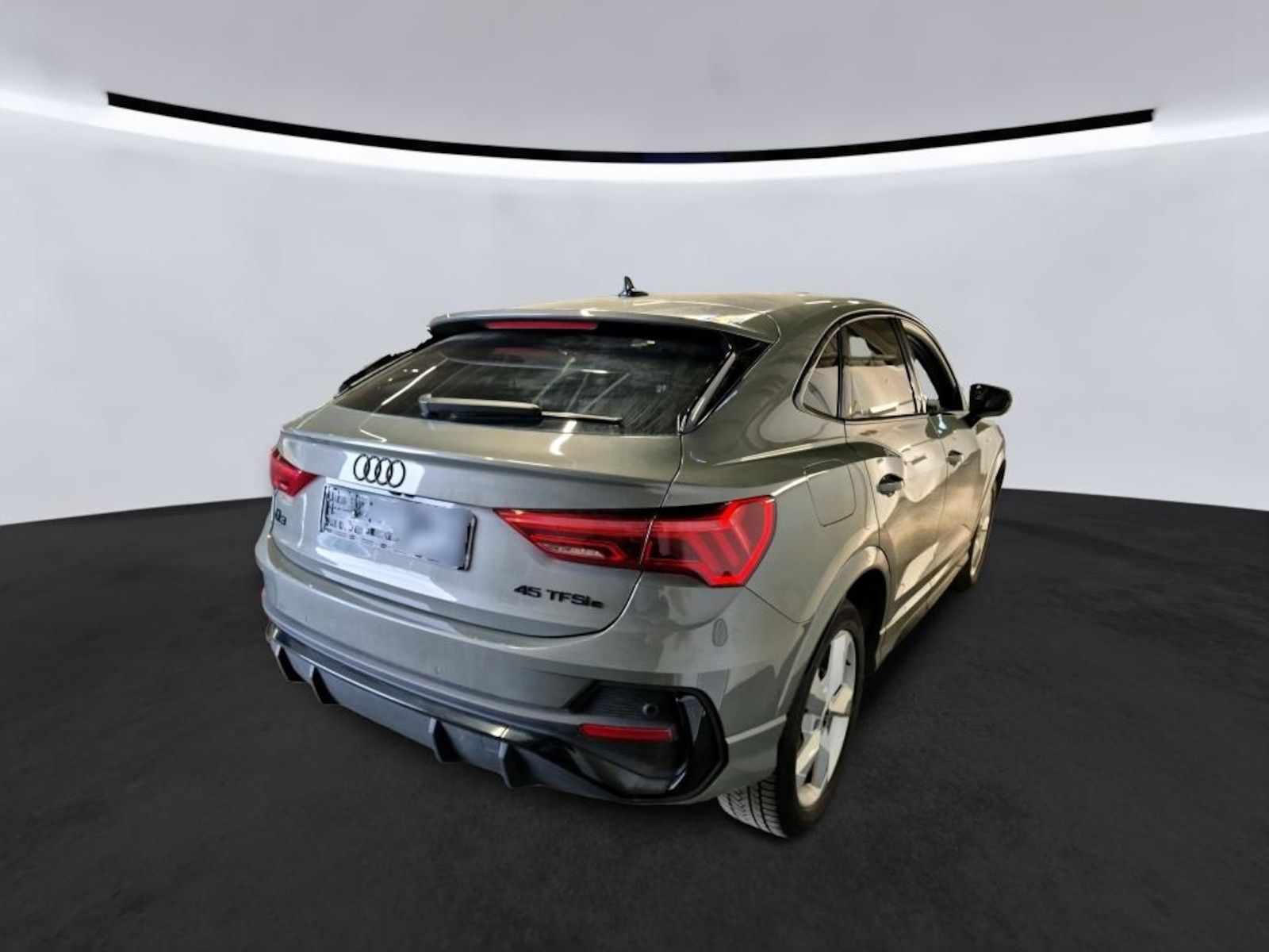 Audi Q3 Sportback 45TFSI e S Line*Black*Navi*LED*Kam*