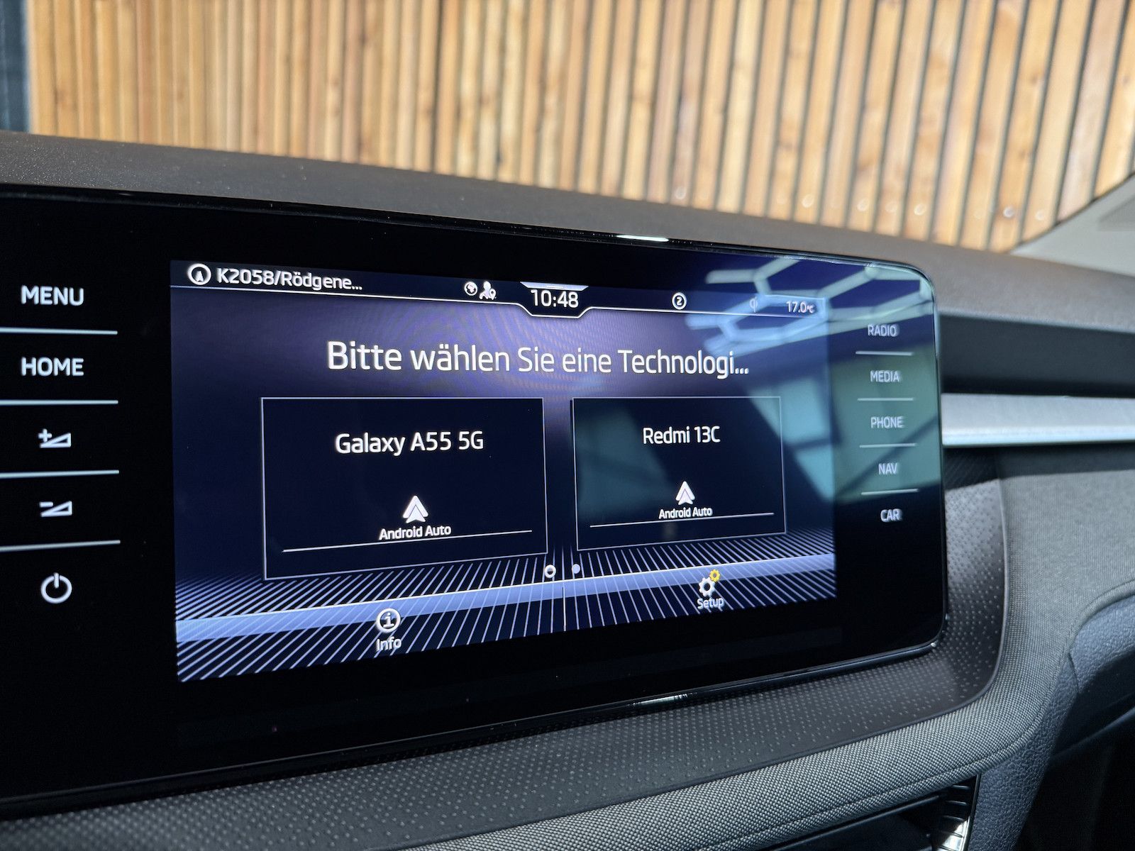 Fahrzeugabbildung SKODA Fabia 1,0 TSI Tour *Navi*LED*Tempo*Kamera*Alu*