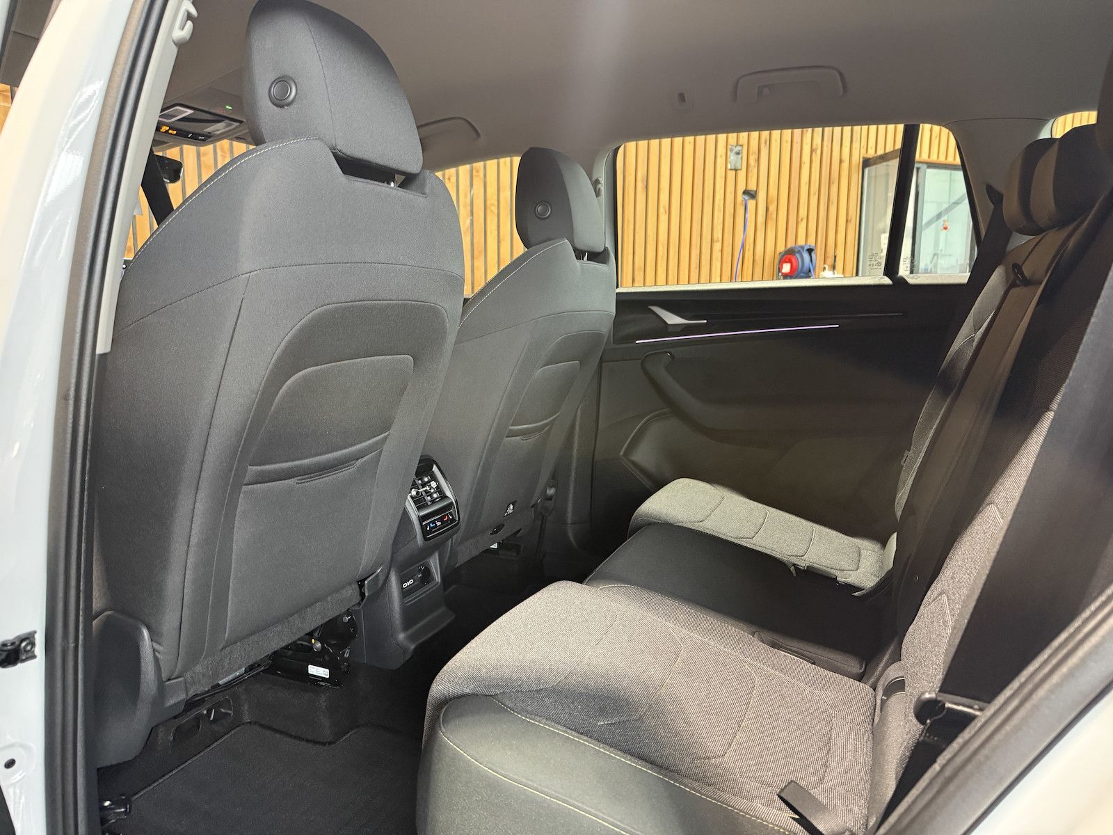Fahrzeugabbildung SKODA Kodiaq iV 1,5 eHybrid *Navi*AHK*Matrix*Kam*Kessy