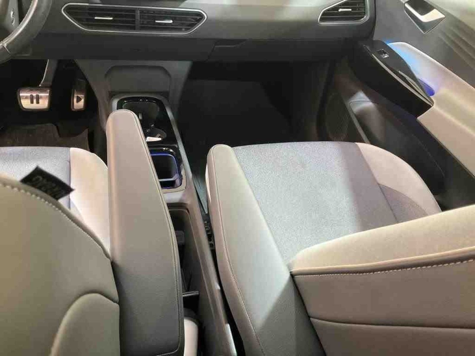 Fahrzeugabbildung Volkswagen ID.3 Pro 62 kWh *Navi*LED*ACC*Alu*Ambiente*