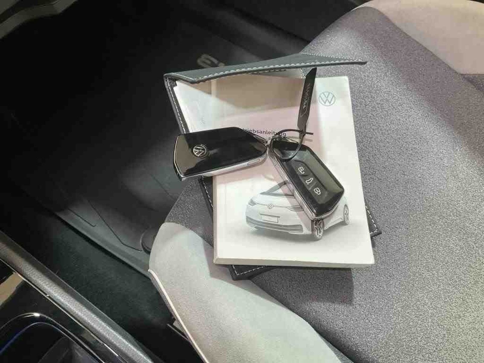 Fahrzeugabbildung Volkswagen ID.3 Pro 62 kWh *Navi*LED*ACC*Alu*Ambiente*