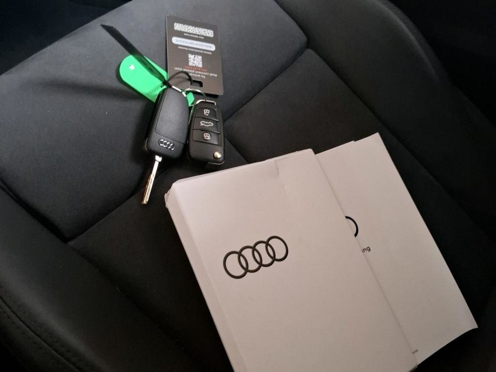 Fahrzeugabbildung Audi Q3 35 TFSI S Line Aut.*Navi*Kam*Keyless*ACC*LED*