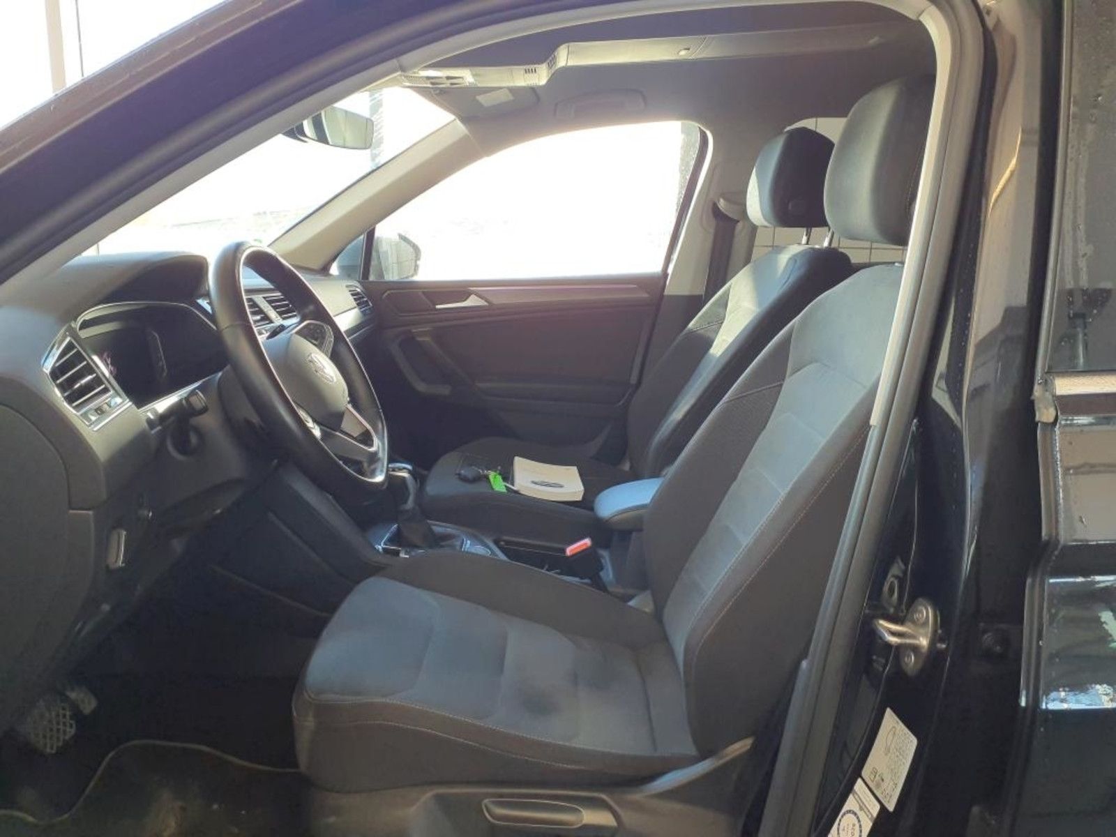 Fahrzeugabbildung Volkswagen Tiguan Allspace 2,0TDI Eleg. 4M DSG Navi*360*AHK