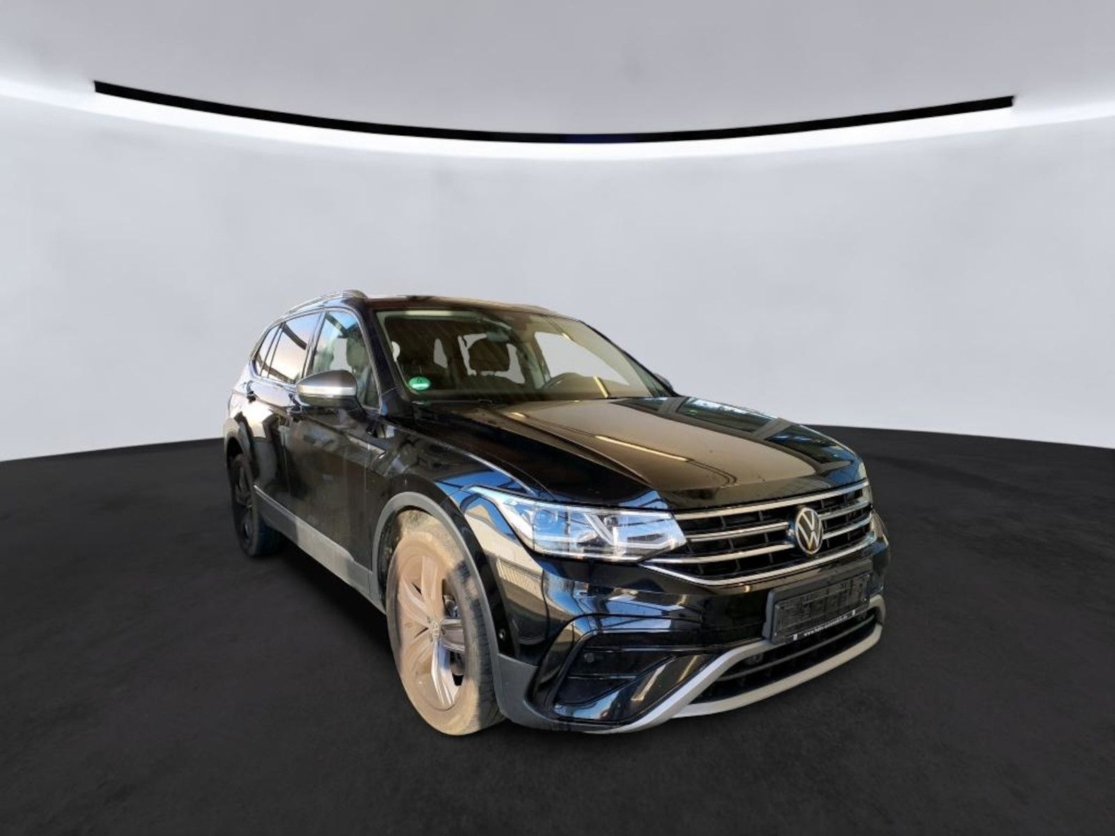 Fahrzeugabbildung Volkswagen Tiguan Allspace 2,0TDI Eleg. 4M DSG Navi*360*AHK