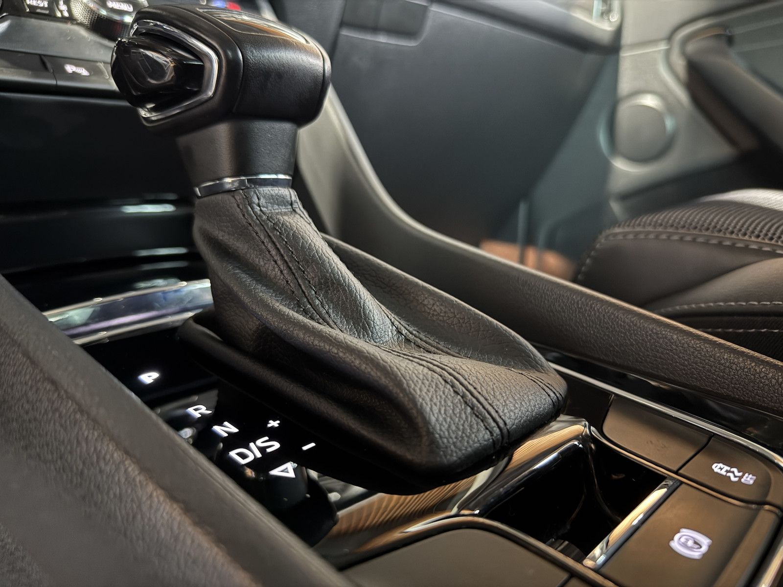 Fahrzeugabbildung SKODA Kodiaq 2,0 TDI DSG *Navi*Matrix*Virtual*Kam*AHK*
