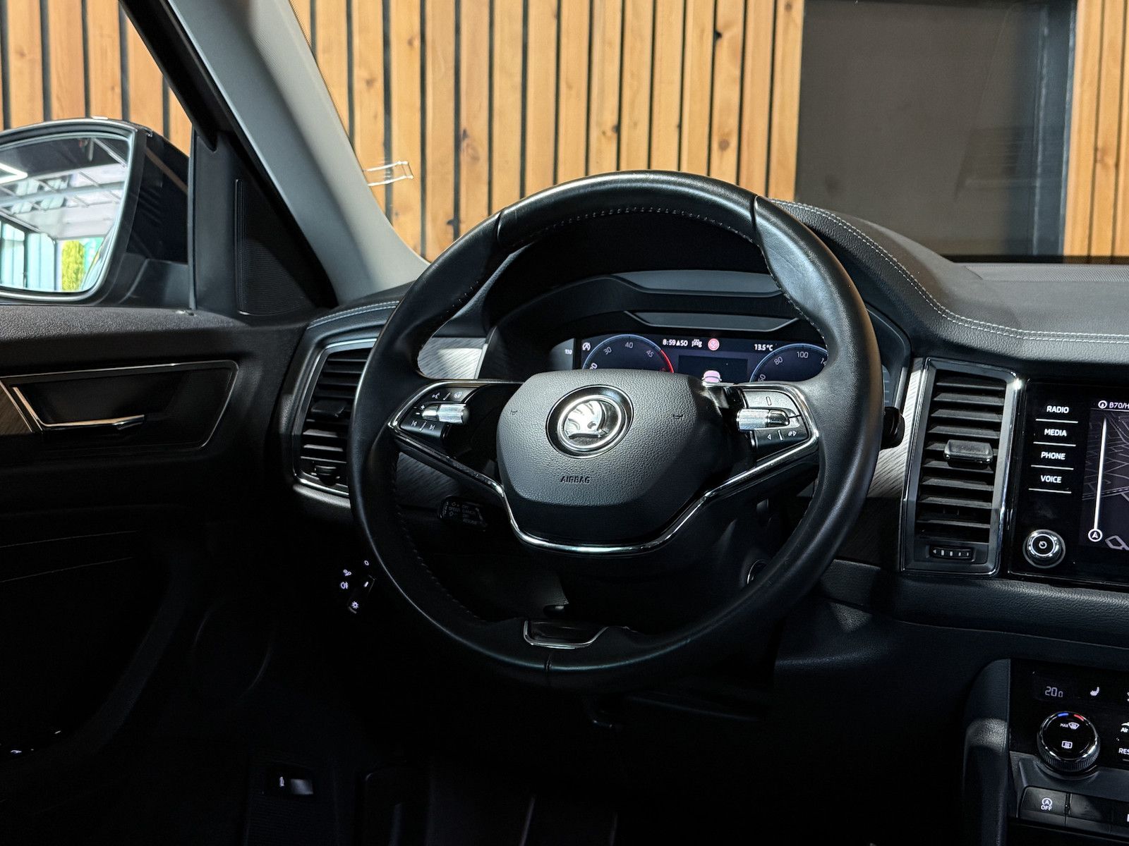 Fahrzeugabbildung SKODA Kodiaq 2,0 TDI DSG *Navi*Matrix*Virtual*Kam*AHK*