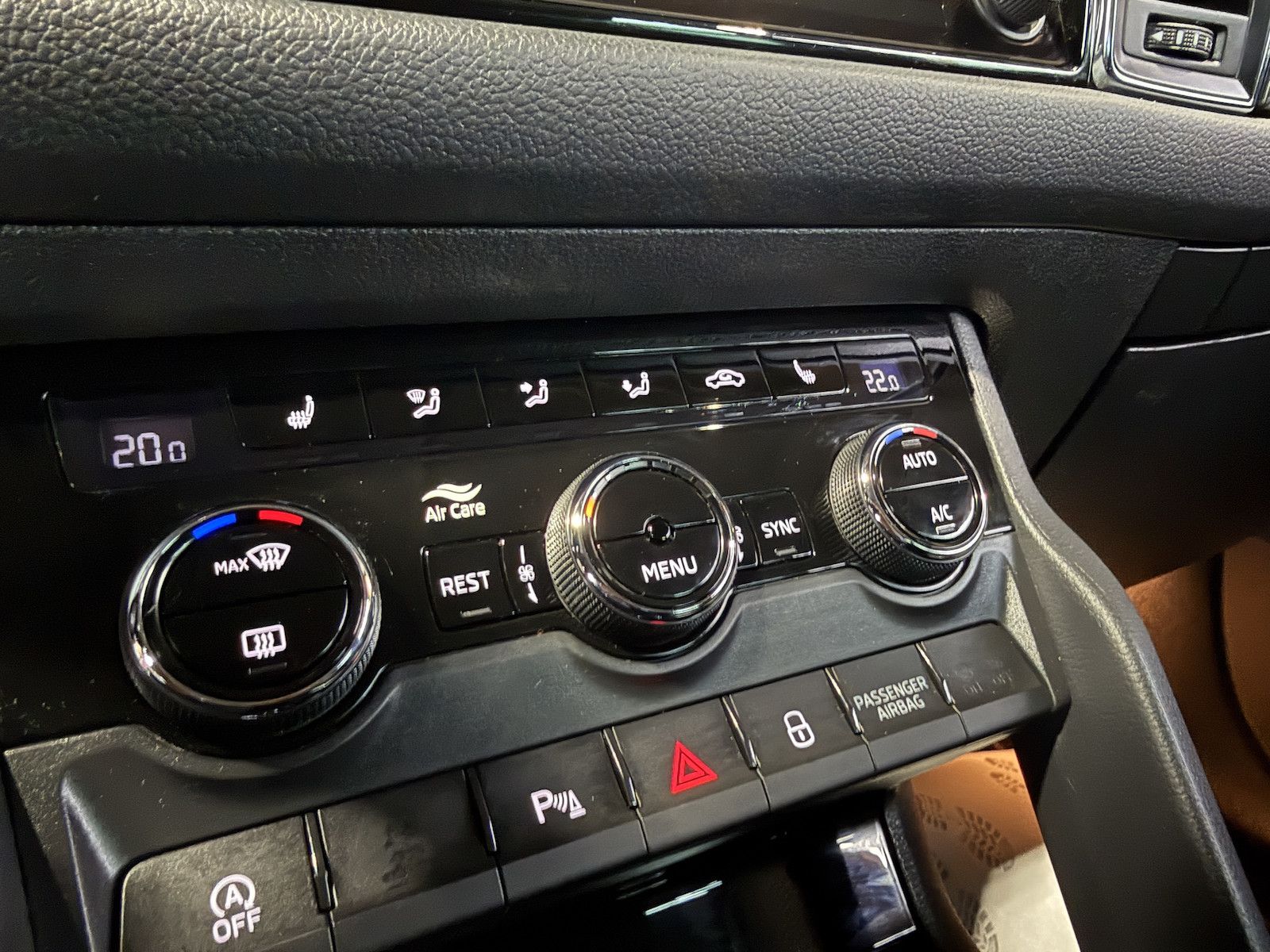 Fahrzeugabbildung SKODA Kodiaq 2,0 TDI DSG *Navi*Matrix*Virtual*Kam*AHK*