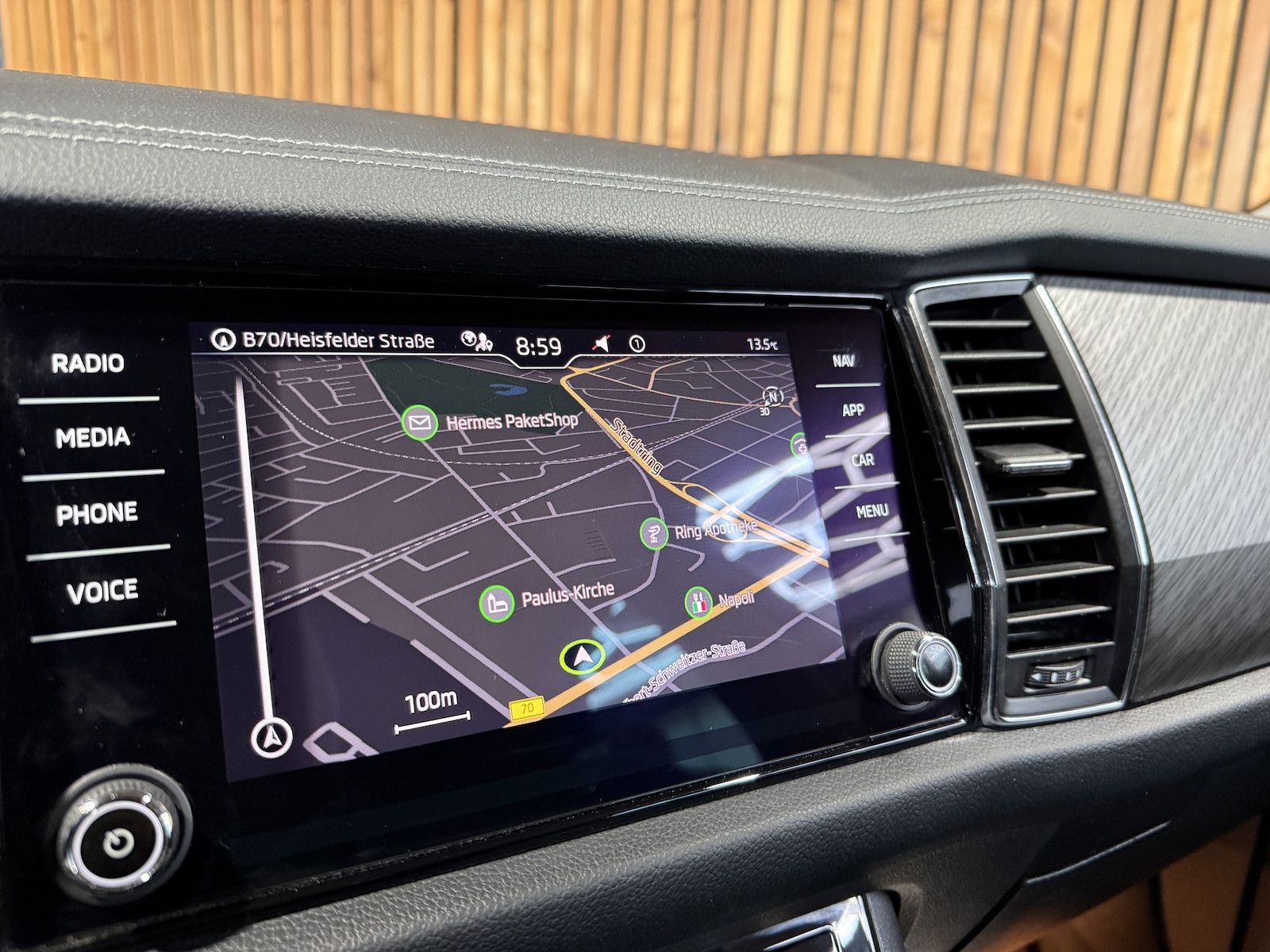 Fahrzeugabbildung SKODA Kodiaq 2,0 TDI DSG *Navi*Matrix*Virtual*Kam*AHK*
