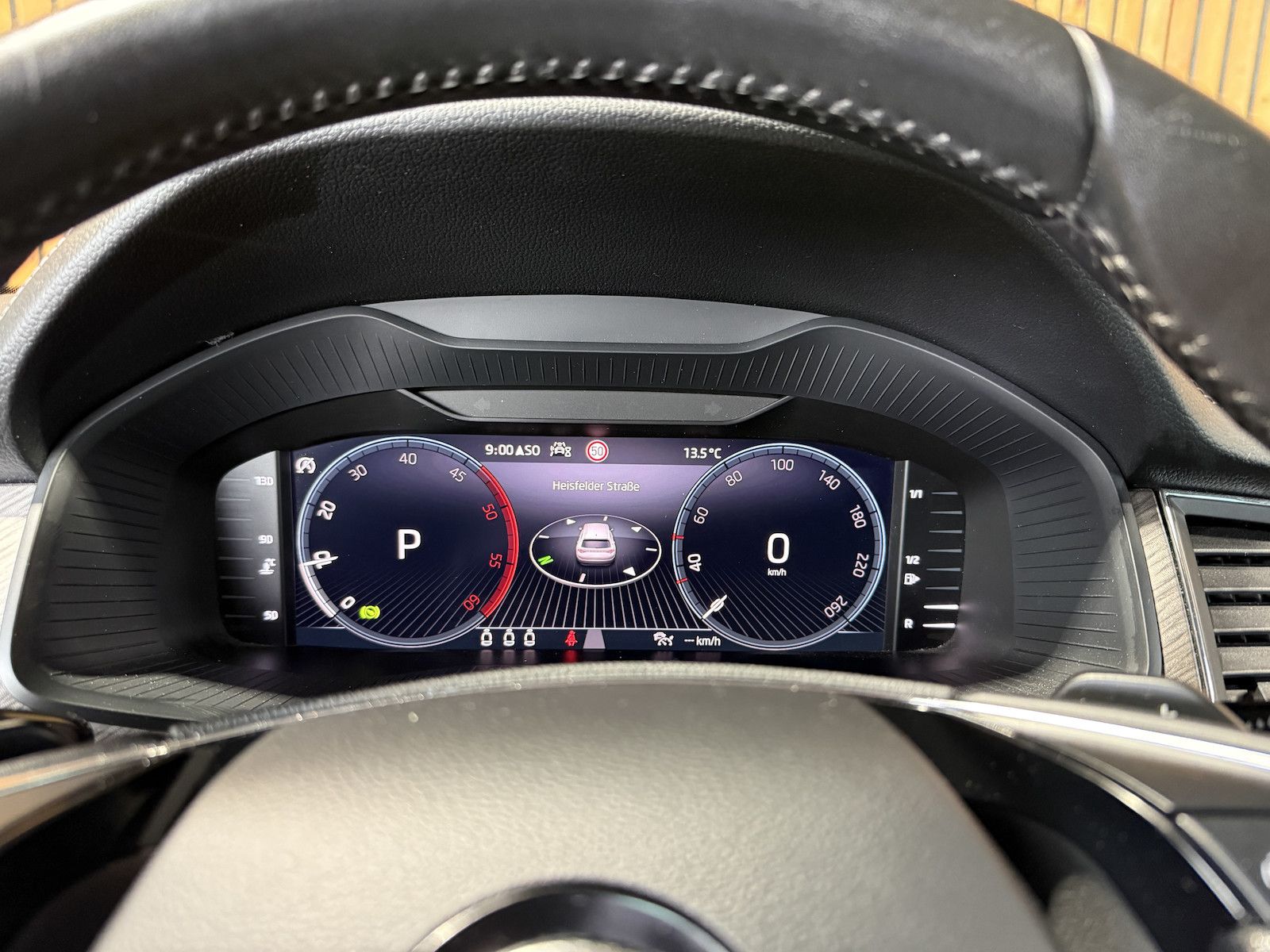 Fahrzeugabbildung SKODA Kodiaq 2,0 TDI DSG *Navi*Matrix*Virtual*Kam*AHK*
