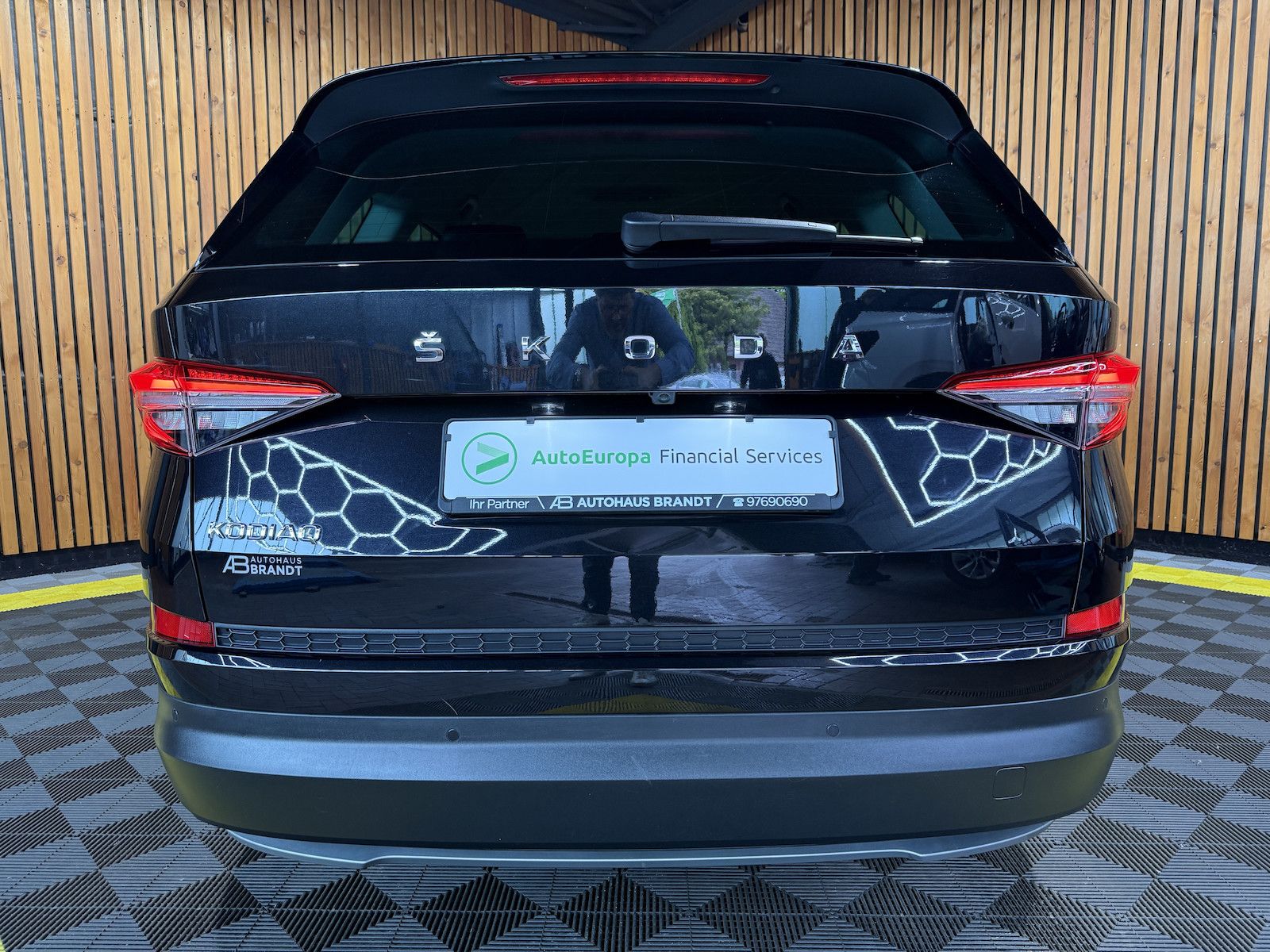 Fahrzeugabbildung SKODA Kodiaq 2,0 TDI DSG *Navi*Matrix*Virtual*Kam*AHK*