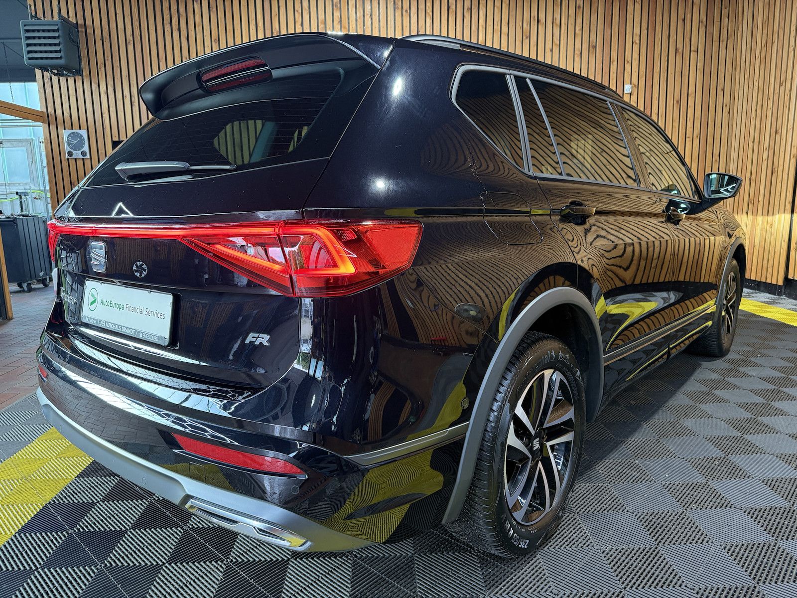 Fahrzeugabbildung SEAT Tarraco 2,0 TDI FR DSG *Navi*LED*Kam*AHK*Kessy*