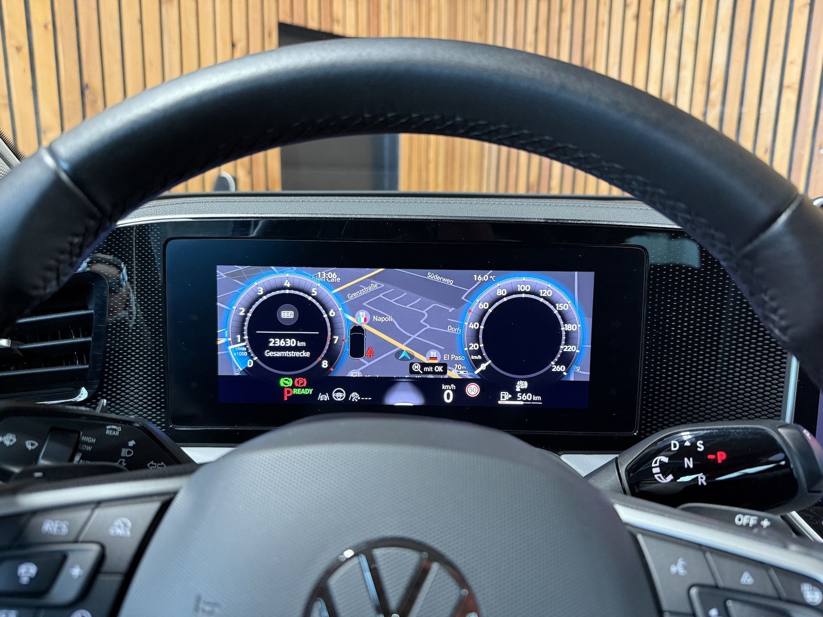 Fahrzeugabbildung Volkswagen Passat Variant 1,5 eTSI DSG *Navi*AHK*360°*LED*