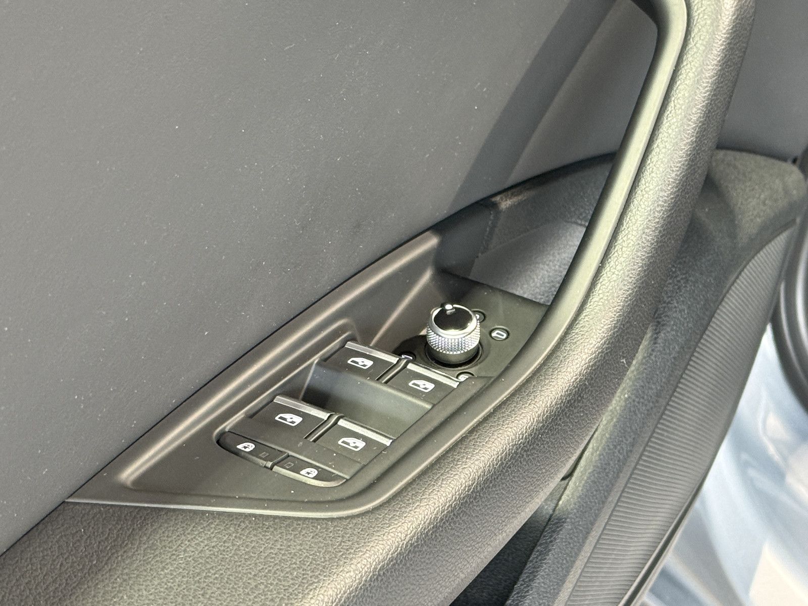 Fahrzeugabbildung Audi A4 Avant advan. TDI Aut. *Navi*Kam*Virtual*Leder