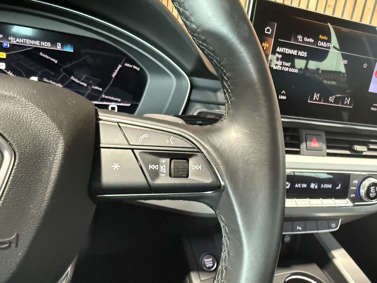 Fahrzeugabbildung Audi A4 Avant advan. TDI Aut. *Navi*Kam*Virtual*Leder