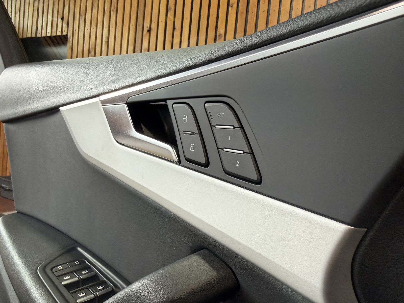 Fahrzeugabbildung Audi A4 Avant advan. TDI Aut. *Navi*Kam*Virtual*Leder