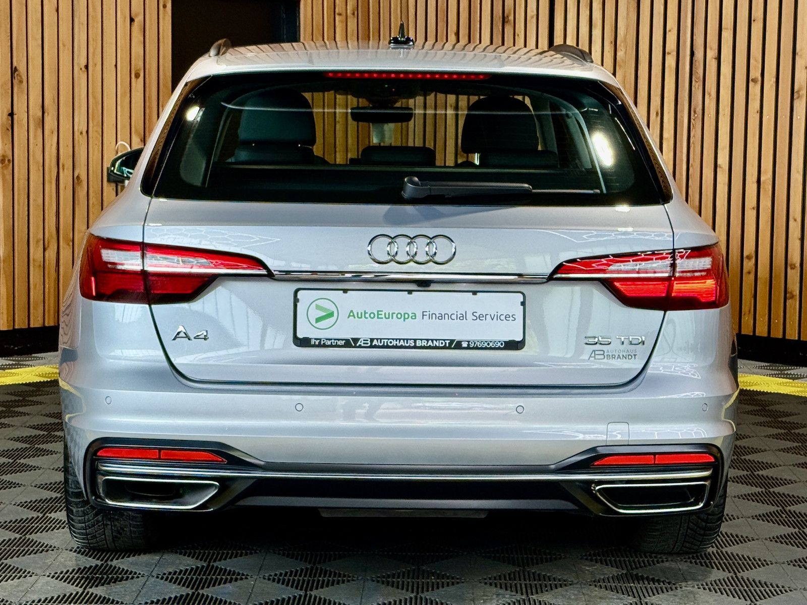Fahrzeugabbildung Audi A4 Avant advan. TDI Aut. *Navi*Kam*Virtual*Leder