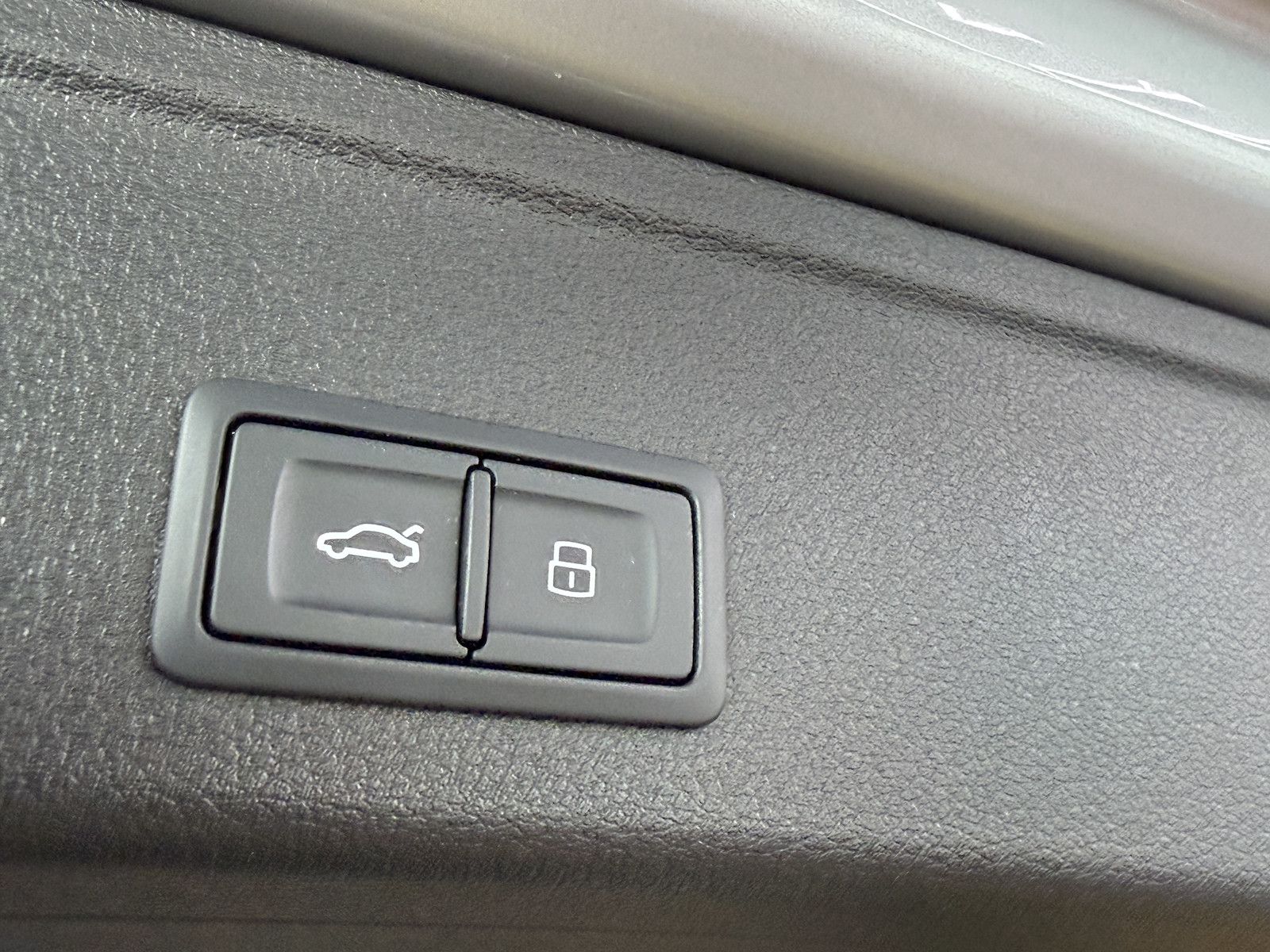 Fahrzeugabbildung Audi A4 Avant advan. TDI Aut. *Navi*Kam*Virtual*Leder
