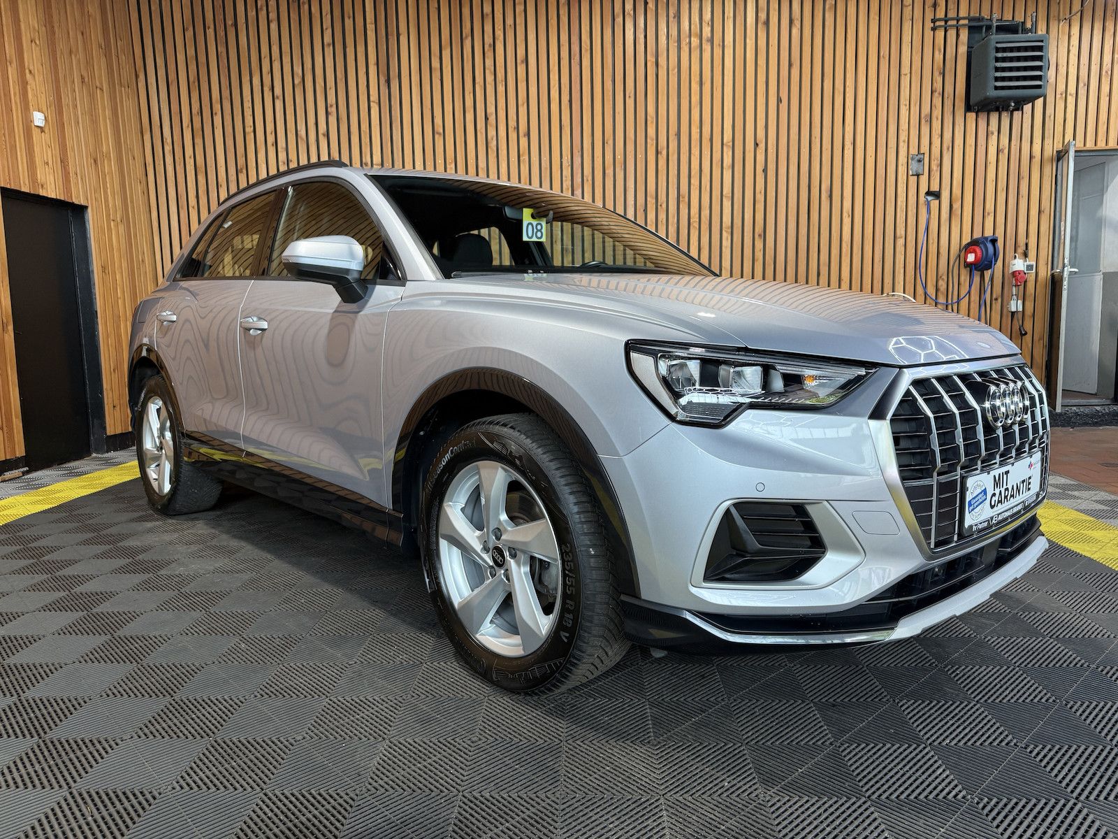 Fahrzeugabbildung Audi Q3 35 TDI advan. Aut. Navi*LED*Virtual*Kam*Leder
