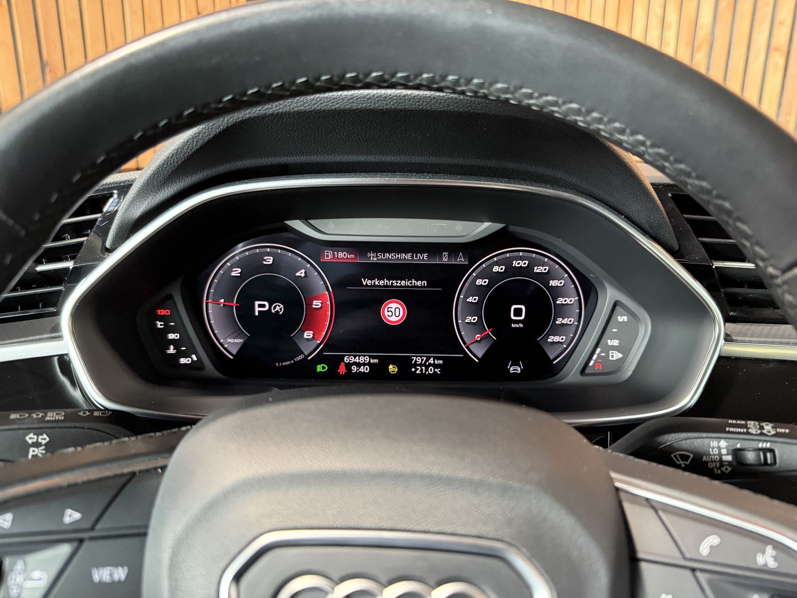 Fahrzeugabbildung Audi Q3 40 TDI advan. quattro *Navi*LED*Virtual*Kam*