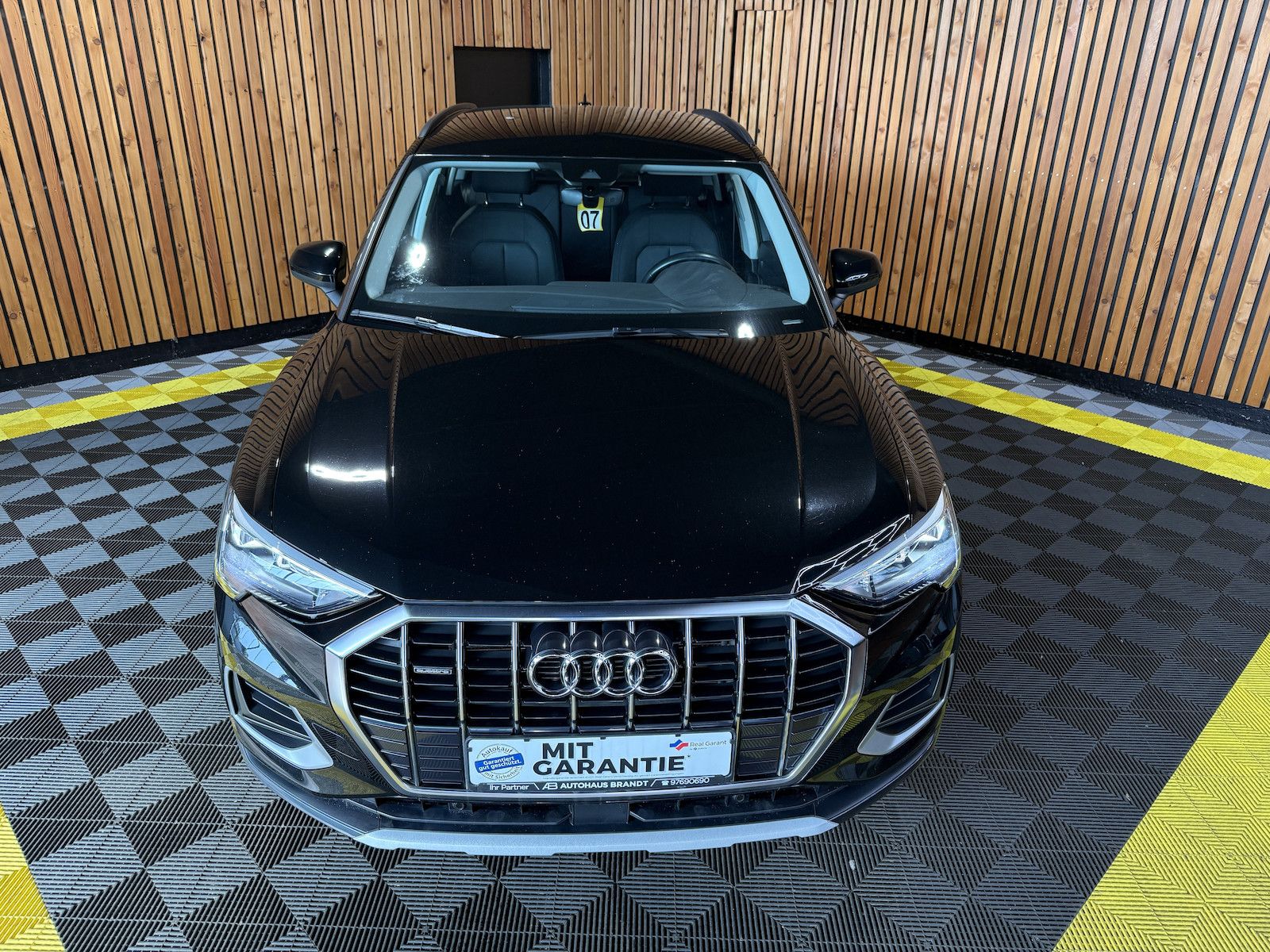 Fahrzeugabbildung Audi Q3 40 TDI advan. quattro *Navi*LED*Virtual*Kam*