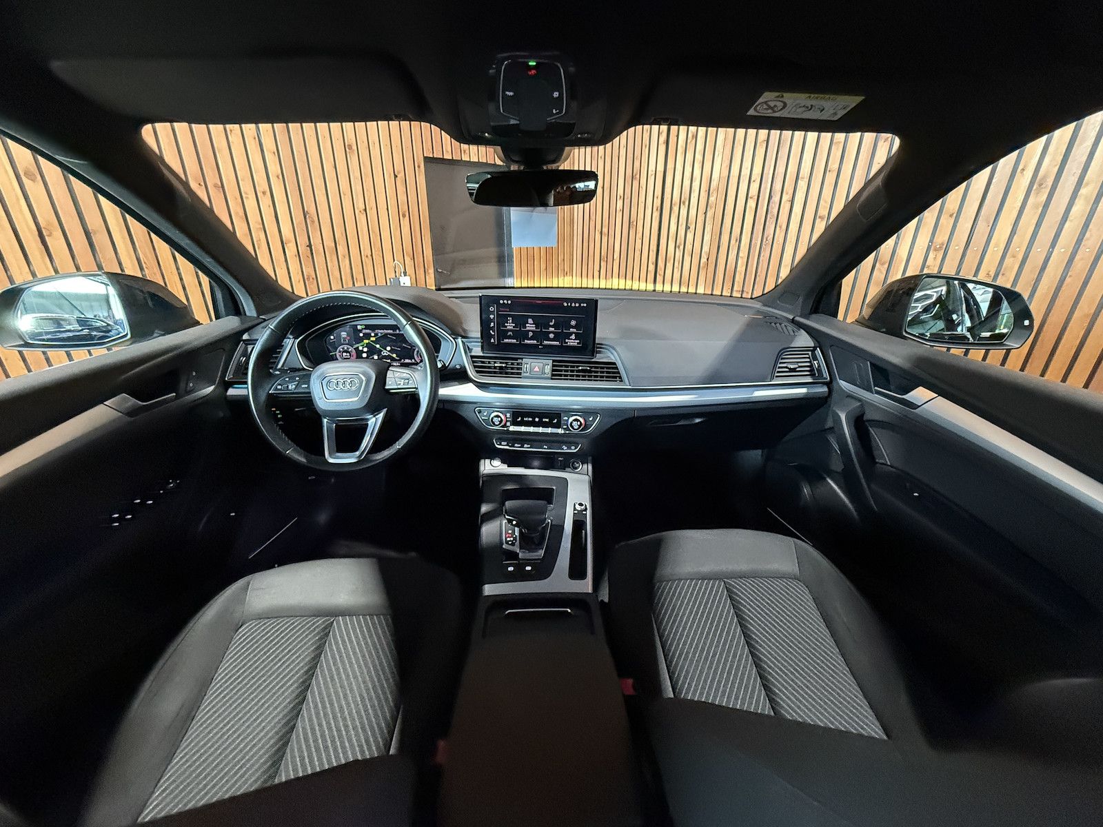 Fahrzeugabbildung Audi Q5 2,0TDI advan. Navi*AHK*B&O*ACC*Virtual*Matrix