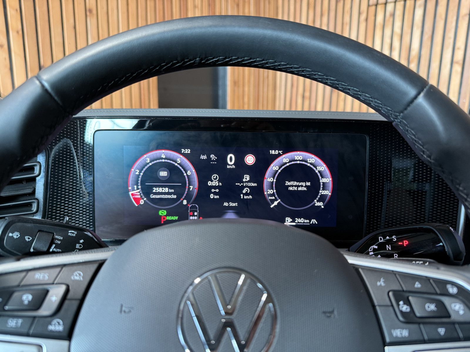 Fahrzeugabbildung Volkswagen Tiguan 1,5 eTSI DSG Goal *Navi*Kam*LED*AHK*360°