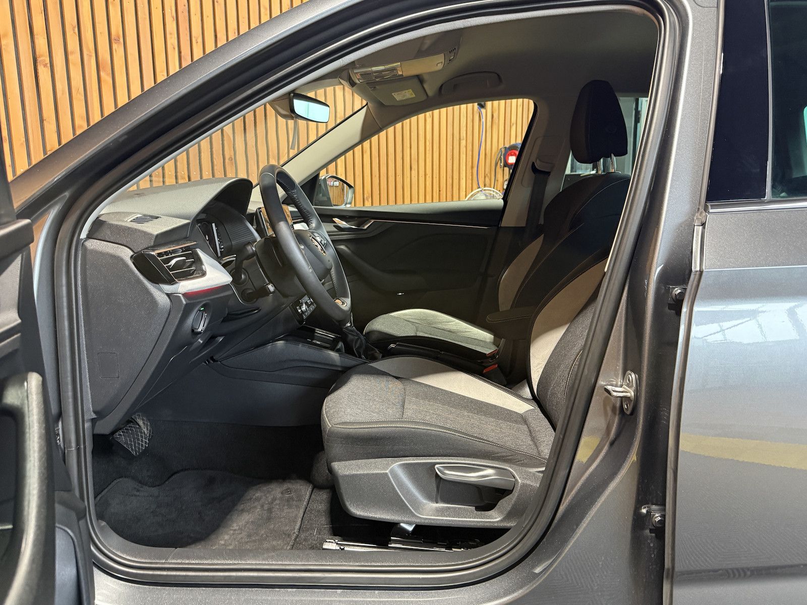 Fahrzeugabbildung SKODA Kamiq TSI DSG Drive Navi*LED*Kam*Virtual*Keyless