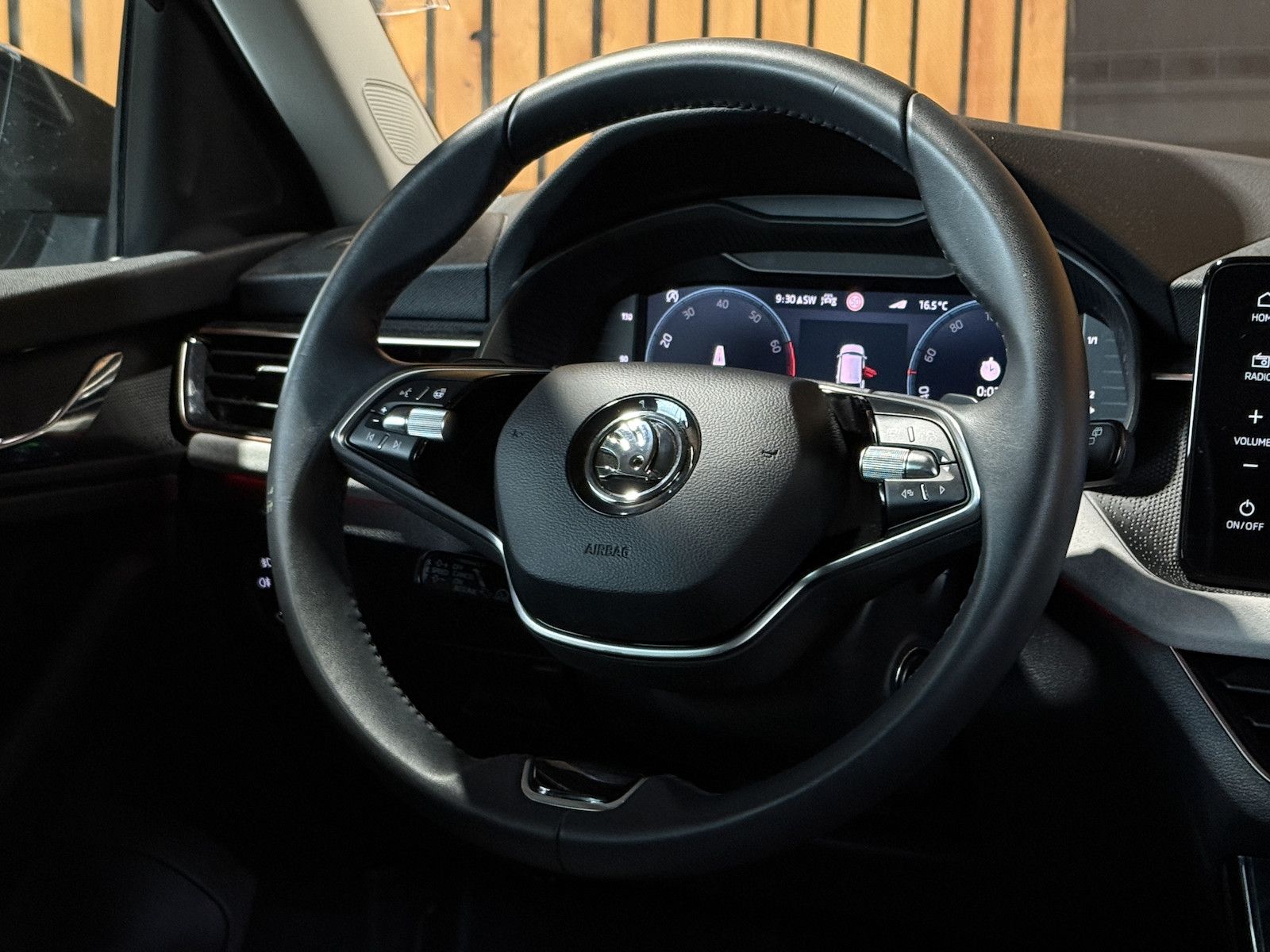 Fahrzeugabbildung SKODA Kamiq TSI DSG Drive Navi*LED*Kam*Virtual*Keyless