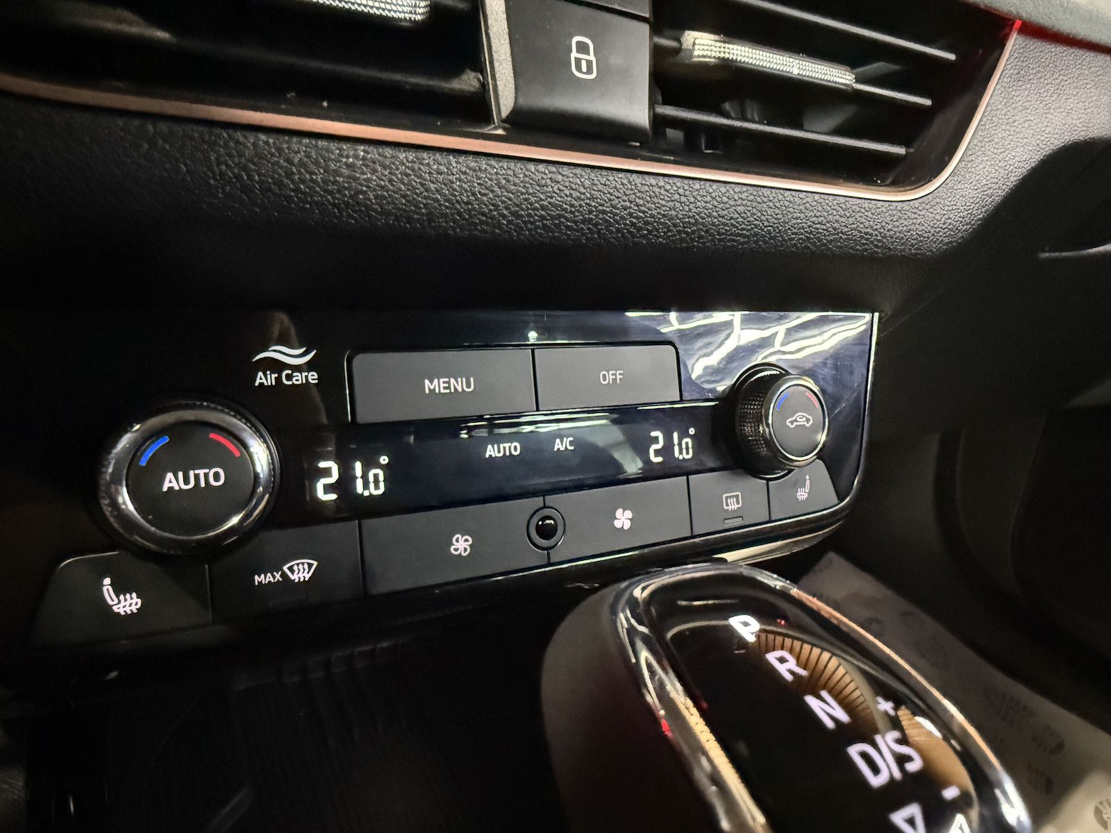 Fahrzeugabbildung SKODA Kamiq TSI DSG Drive Navi*LED*Kam*Virtual*Keyless