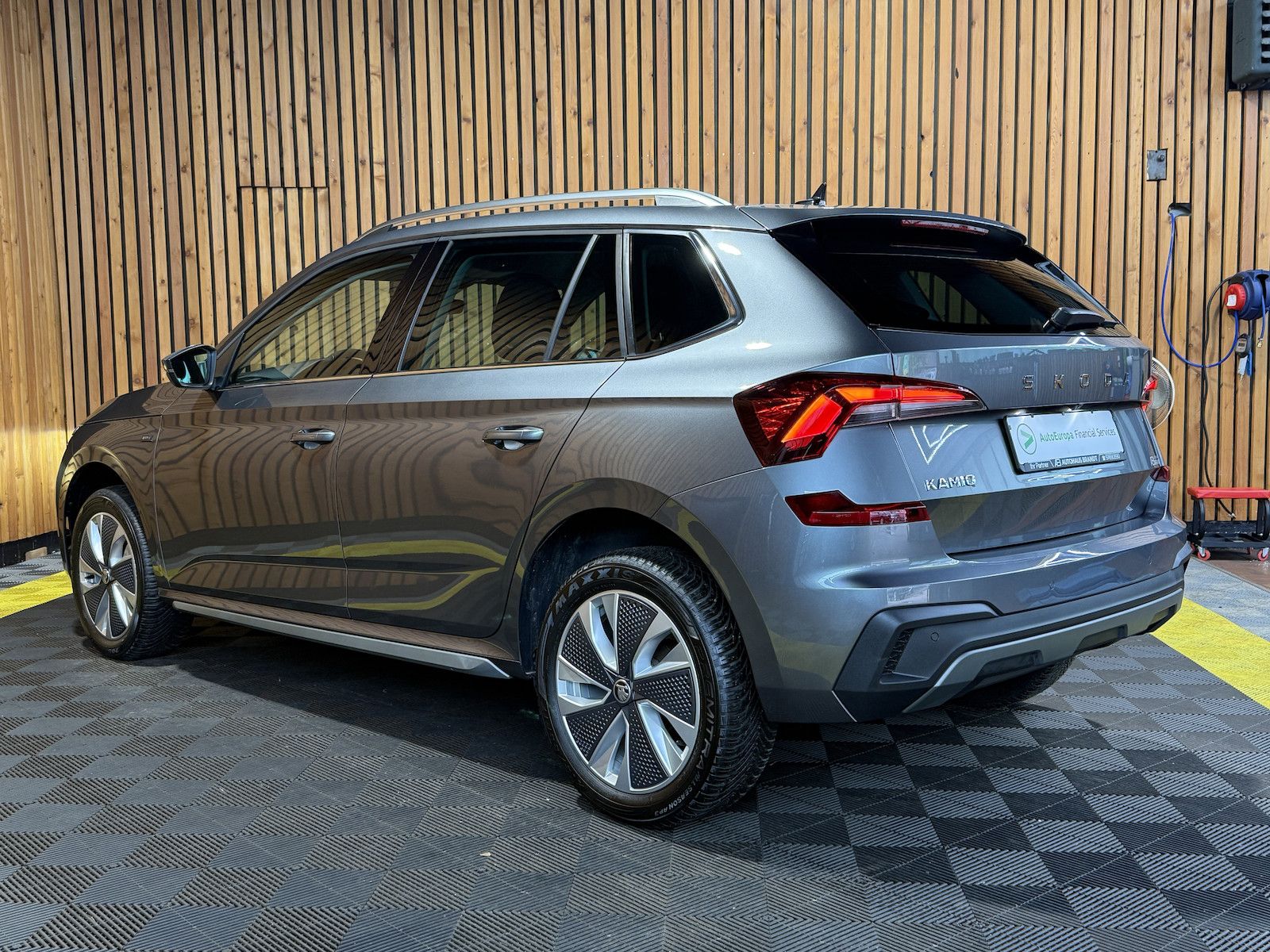 Fahrzeugabbildung SKODA Kamiq TSI DSG Drive Navi*LED*Kam*Virtual*Keyless